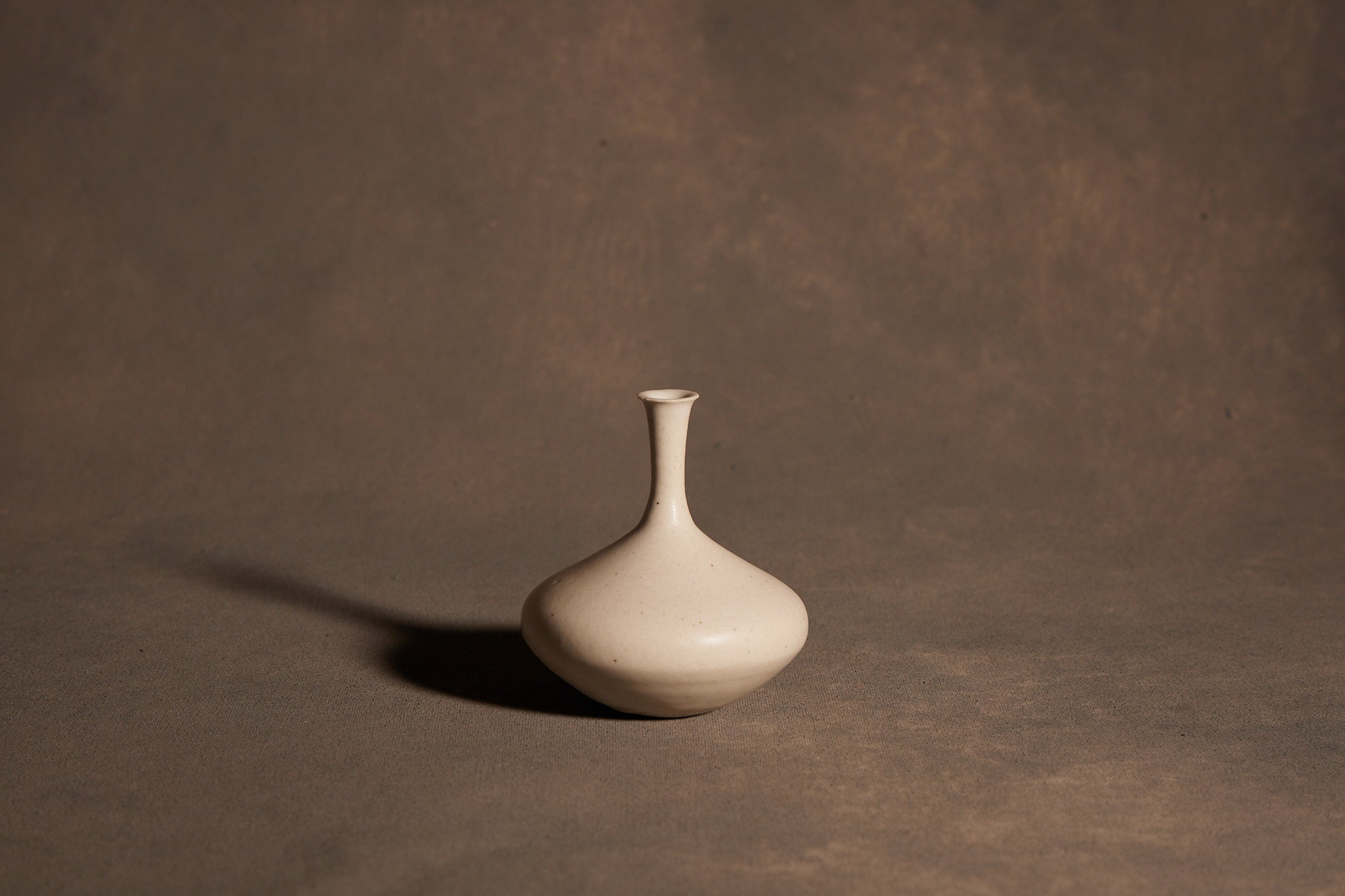 Wada Mamiko Mini Vase