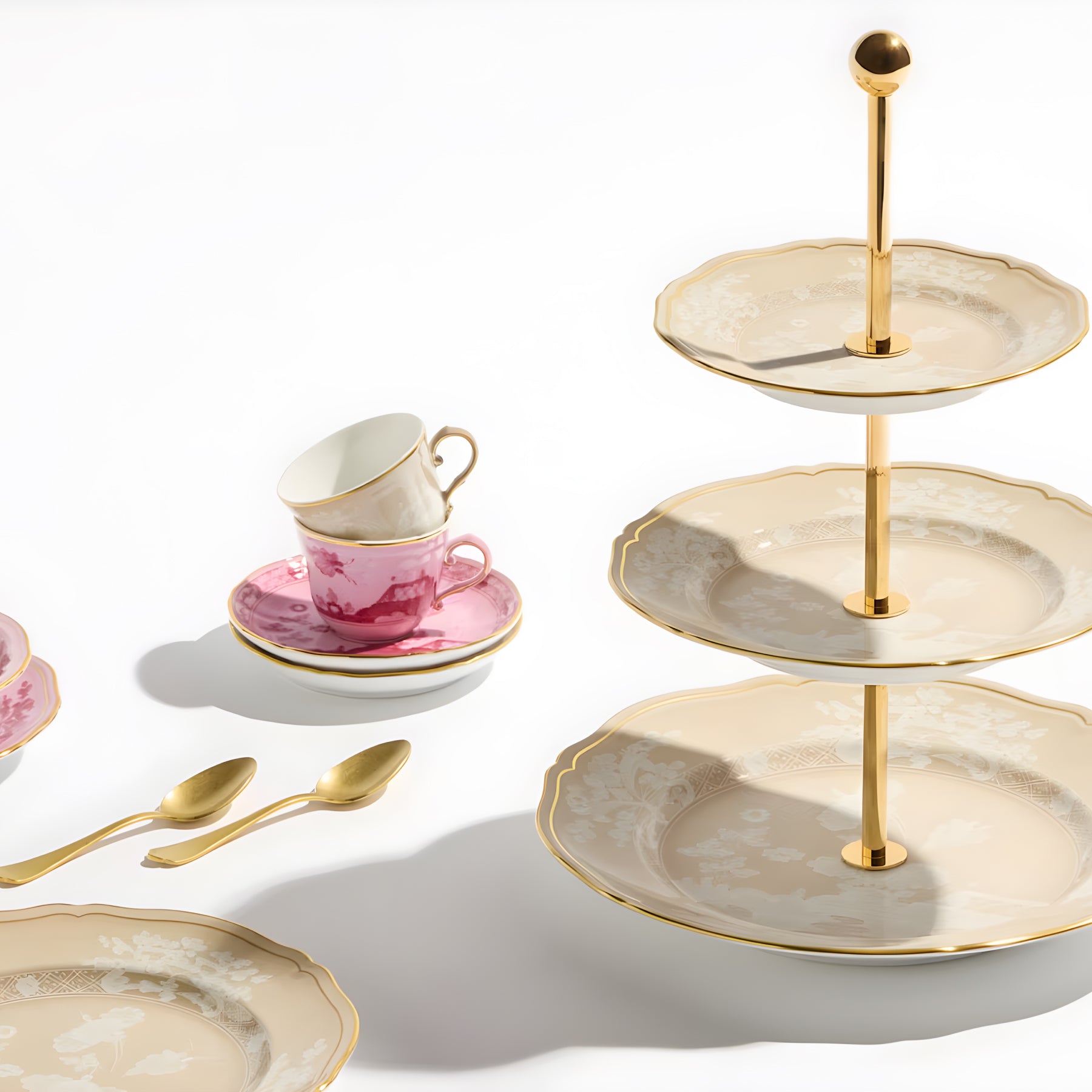 Oriente Italiano Meringa 3-Tier Serving Stand