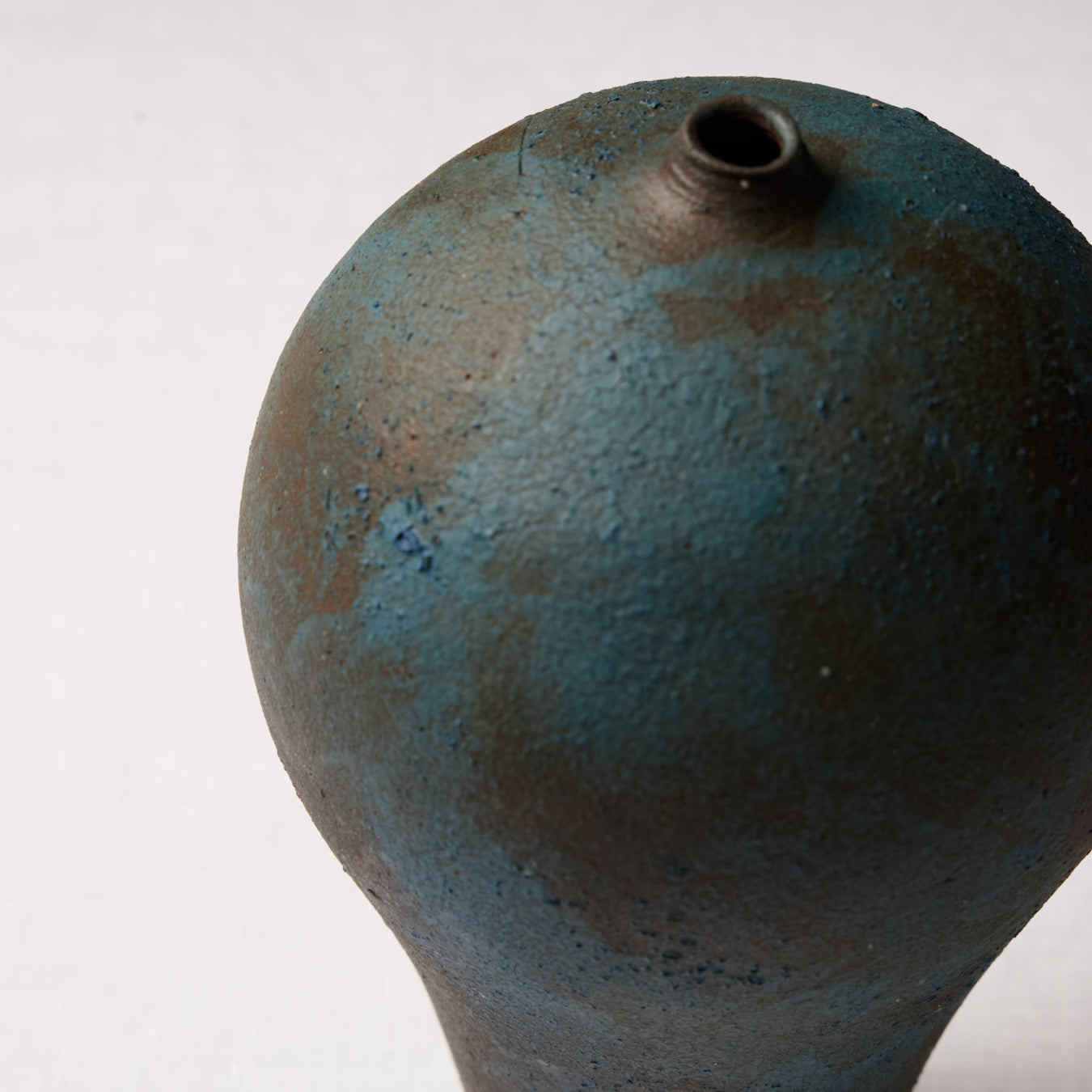 Akane Suzuki Vase No. 2405