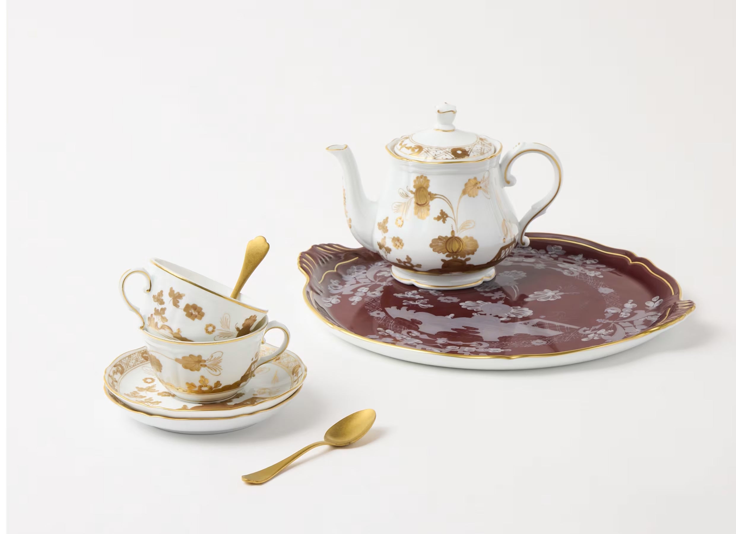 Oriente Italiano Castagna Cake Plate