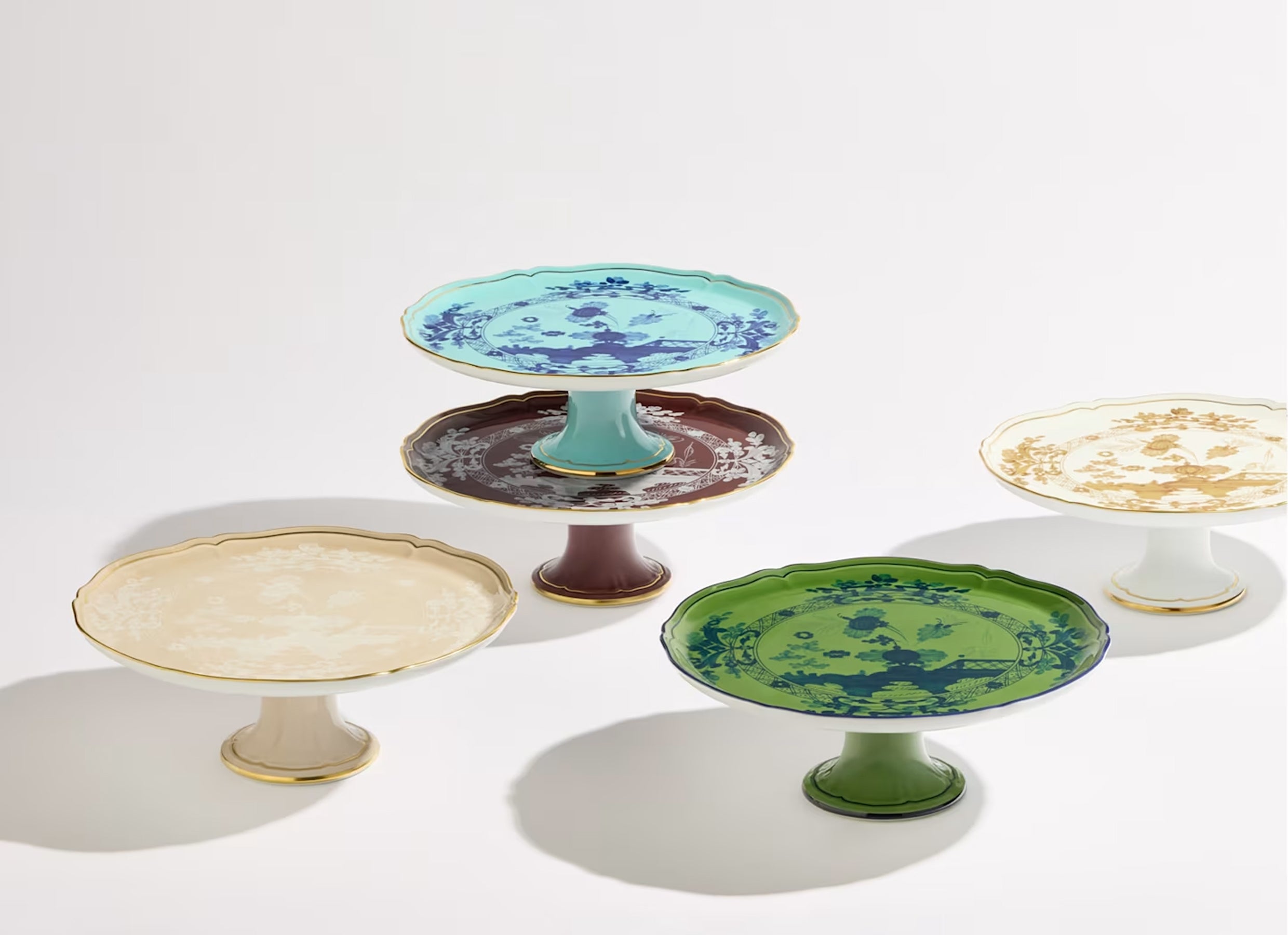Oriente Italiano Meringa Cake Stand