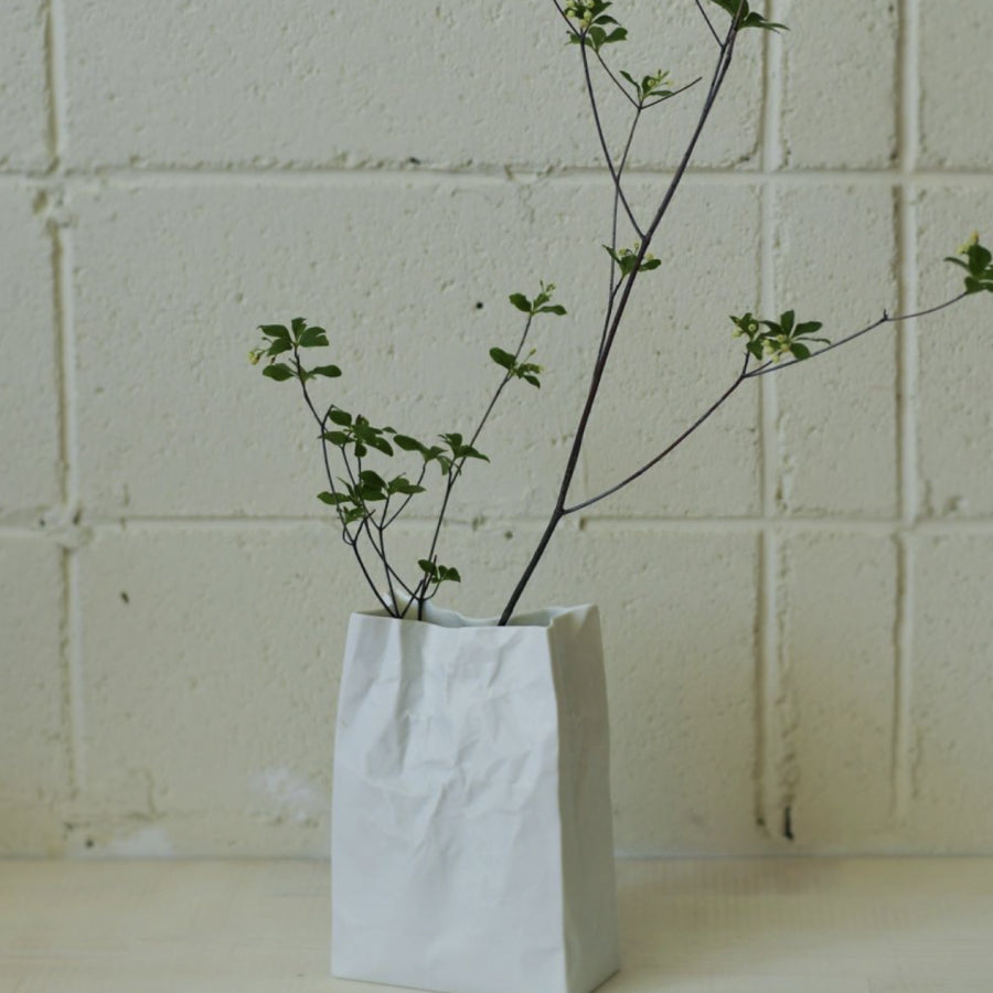 Crinkle Paper Bag Vase M
