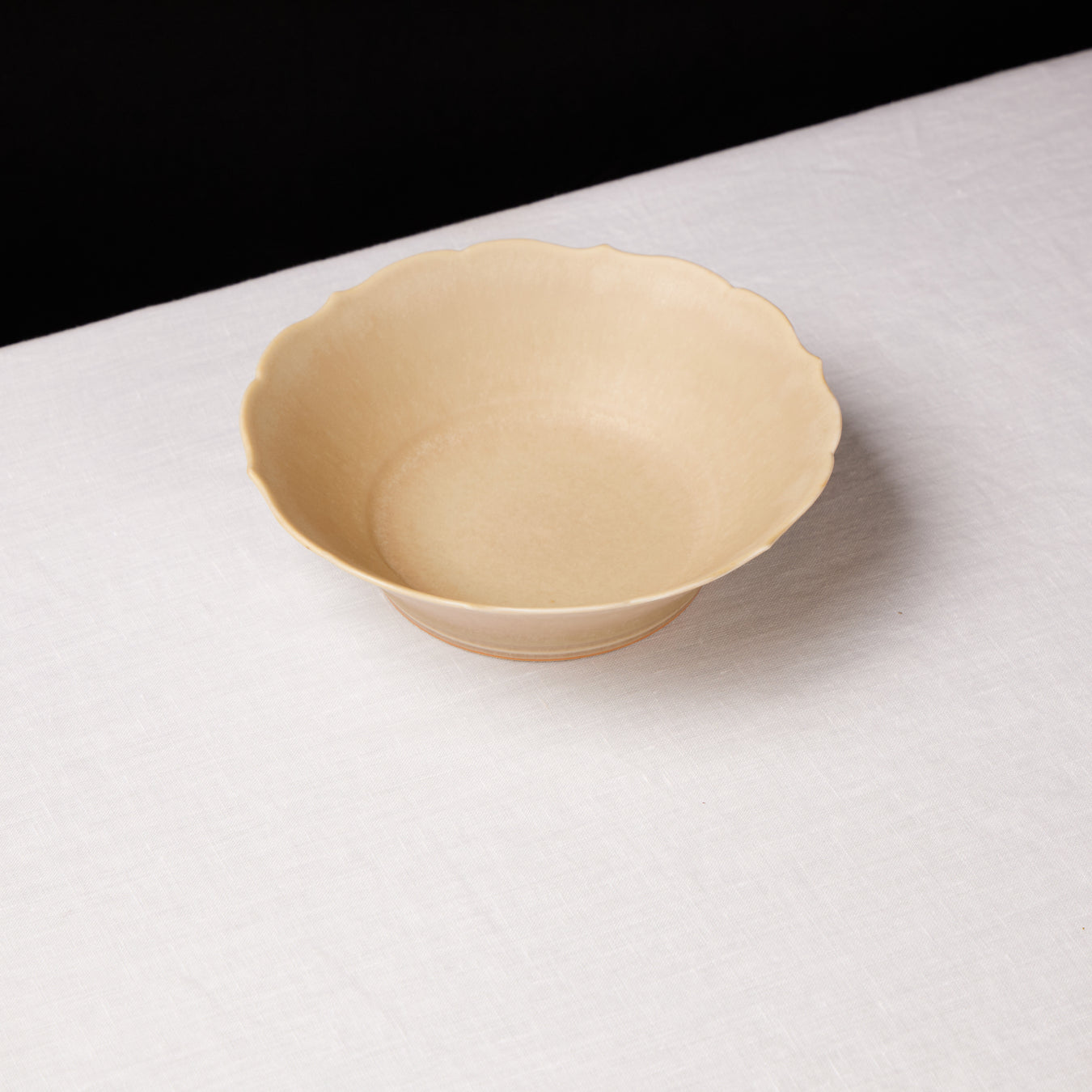 Edge Flower Bowl 16 (Sand)