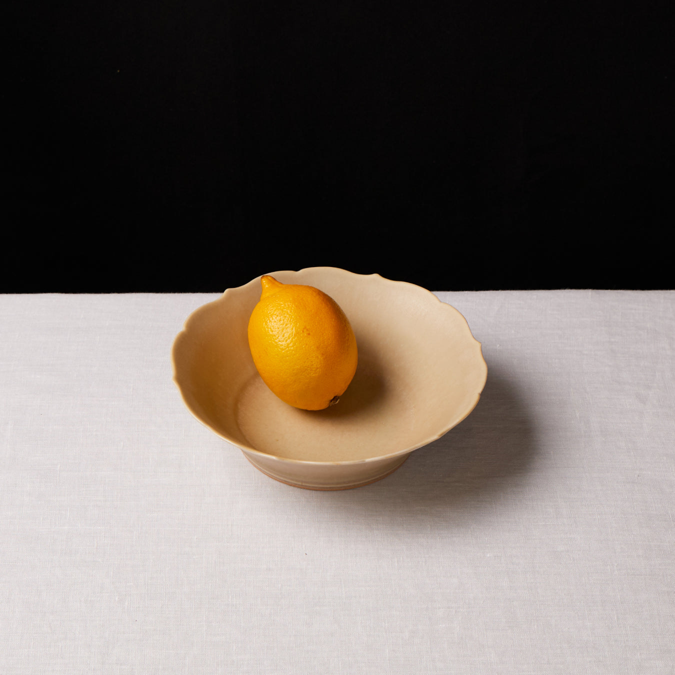 Edge Flower Bowl 16 (Sand)