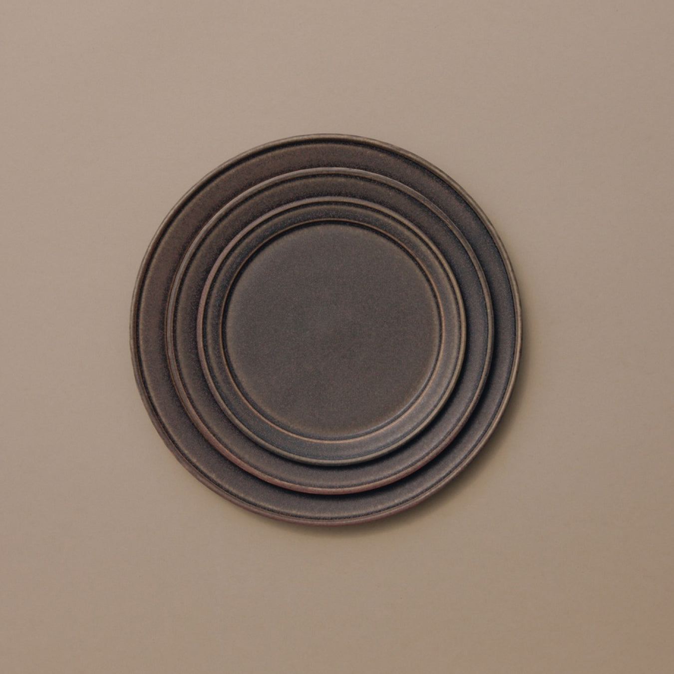 Forma Narrow Rim Plate M