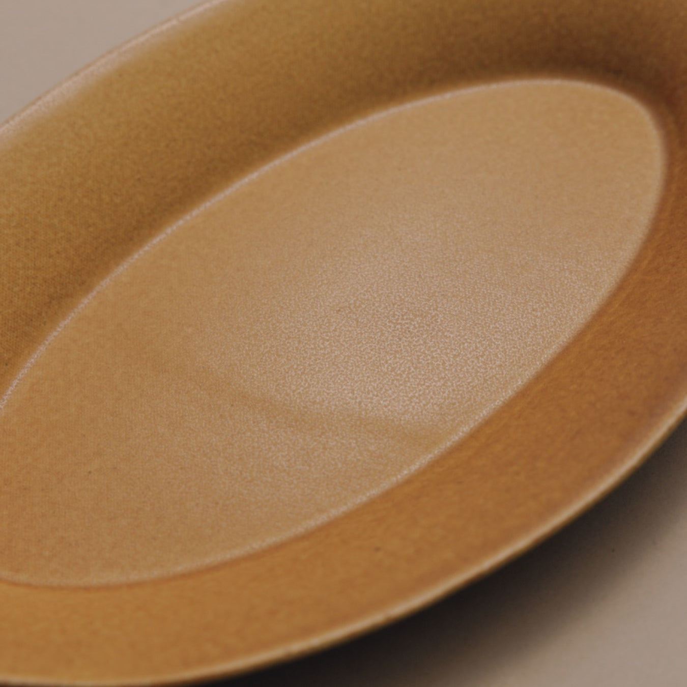Forma Oval Plate