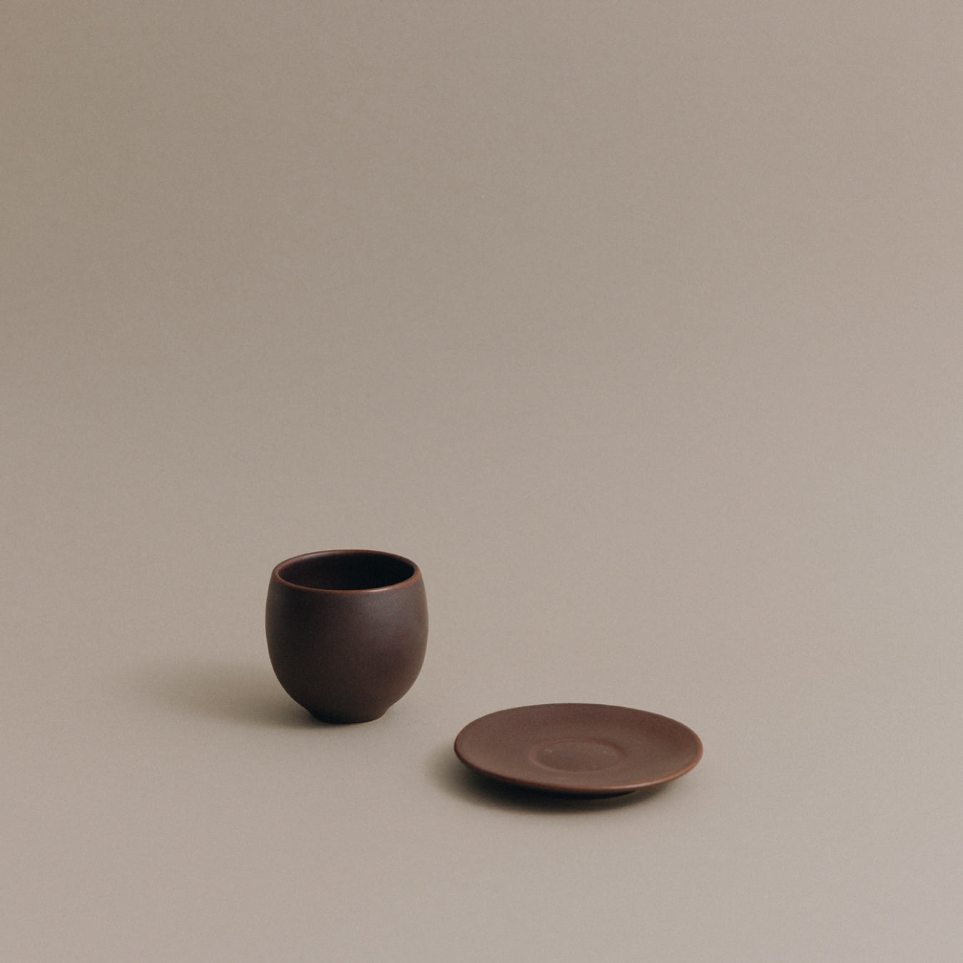 Forma U Cup & Saucer