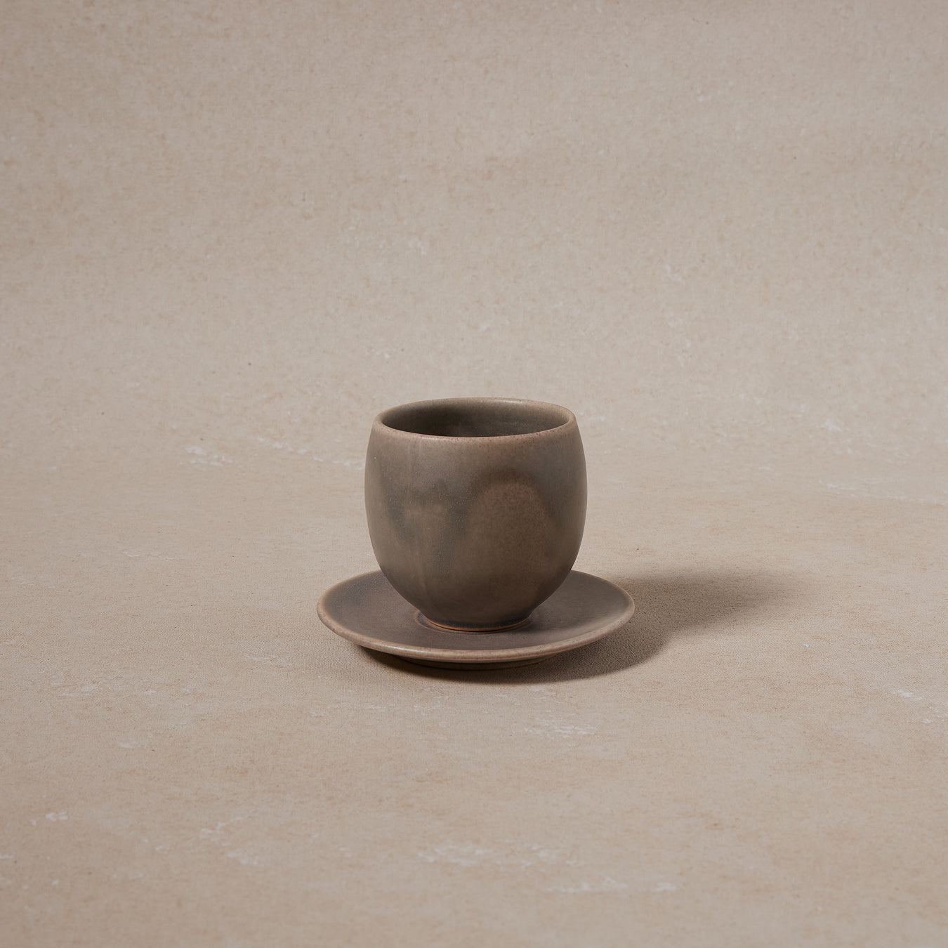 Forma U Cup & Saucer