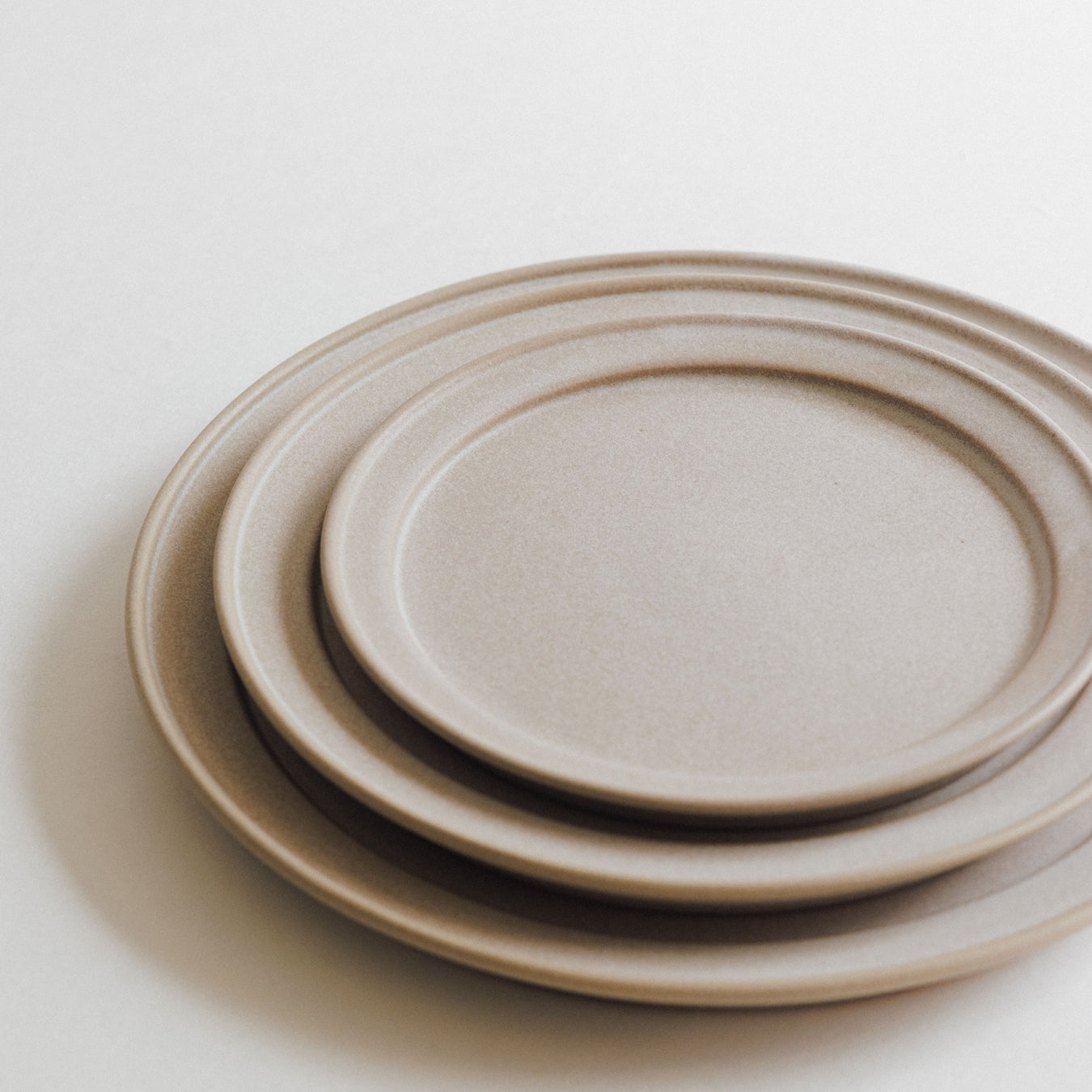 Narrow Rim Plate