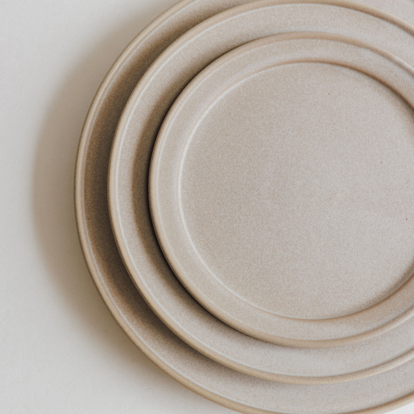 Narrow Rim Plate