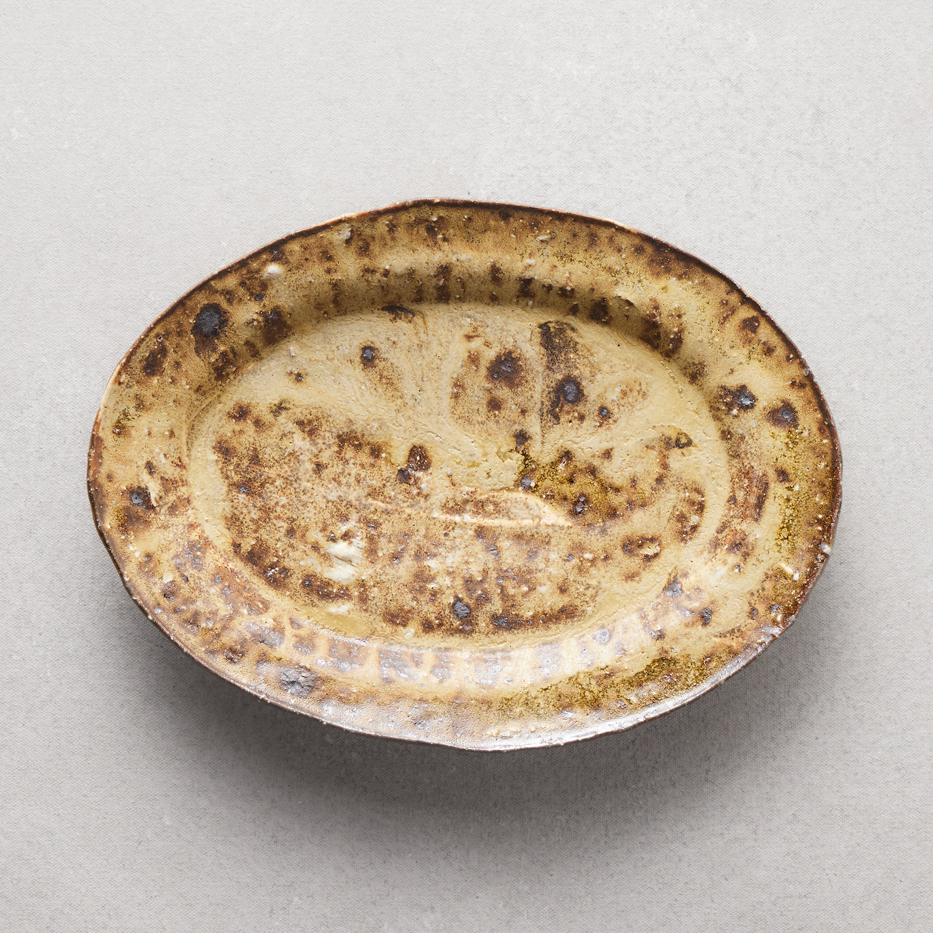 Motoyuki Tonoike Oval Plate 26-01