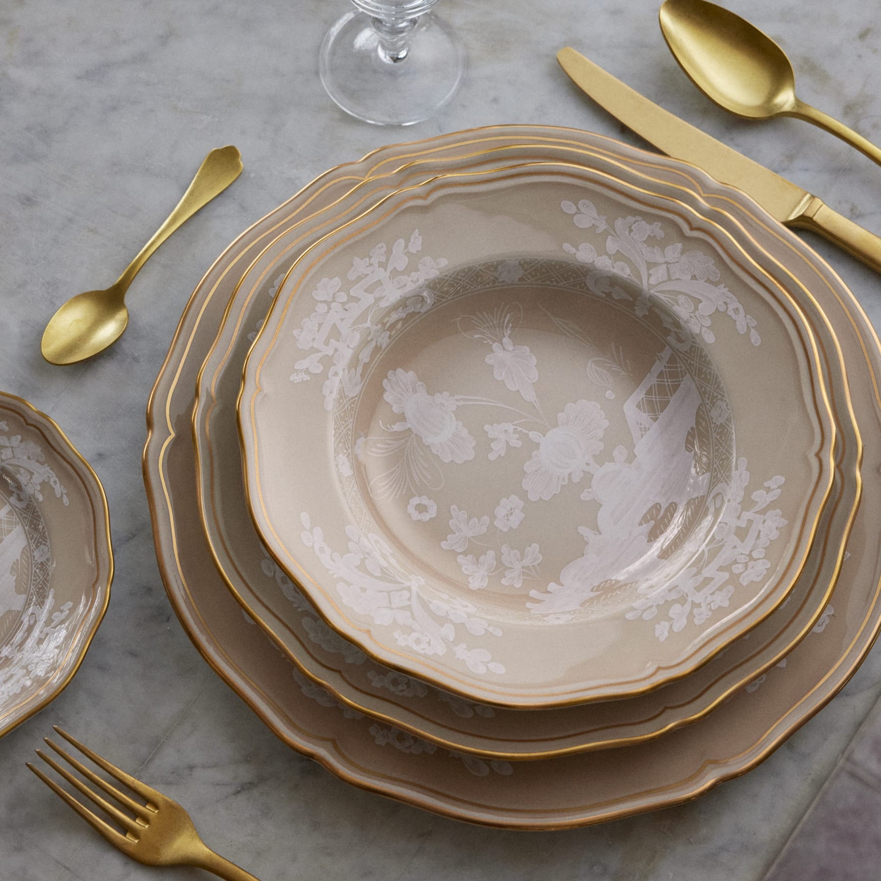 Oriente Italiano Meringa Dinnerware Collection
