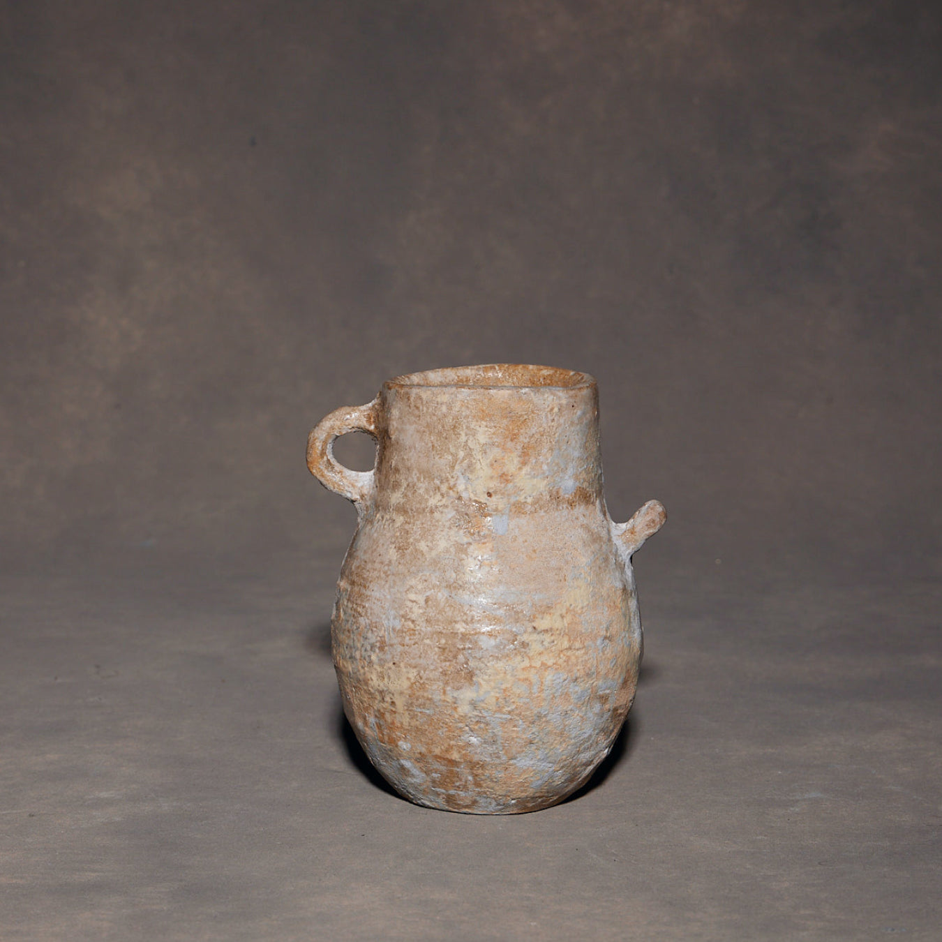 Minako Sakurai Vase 2504