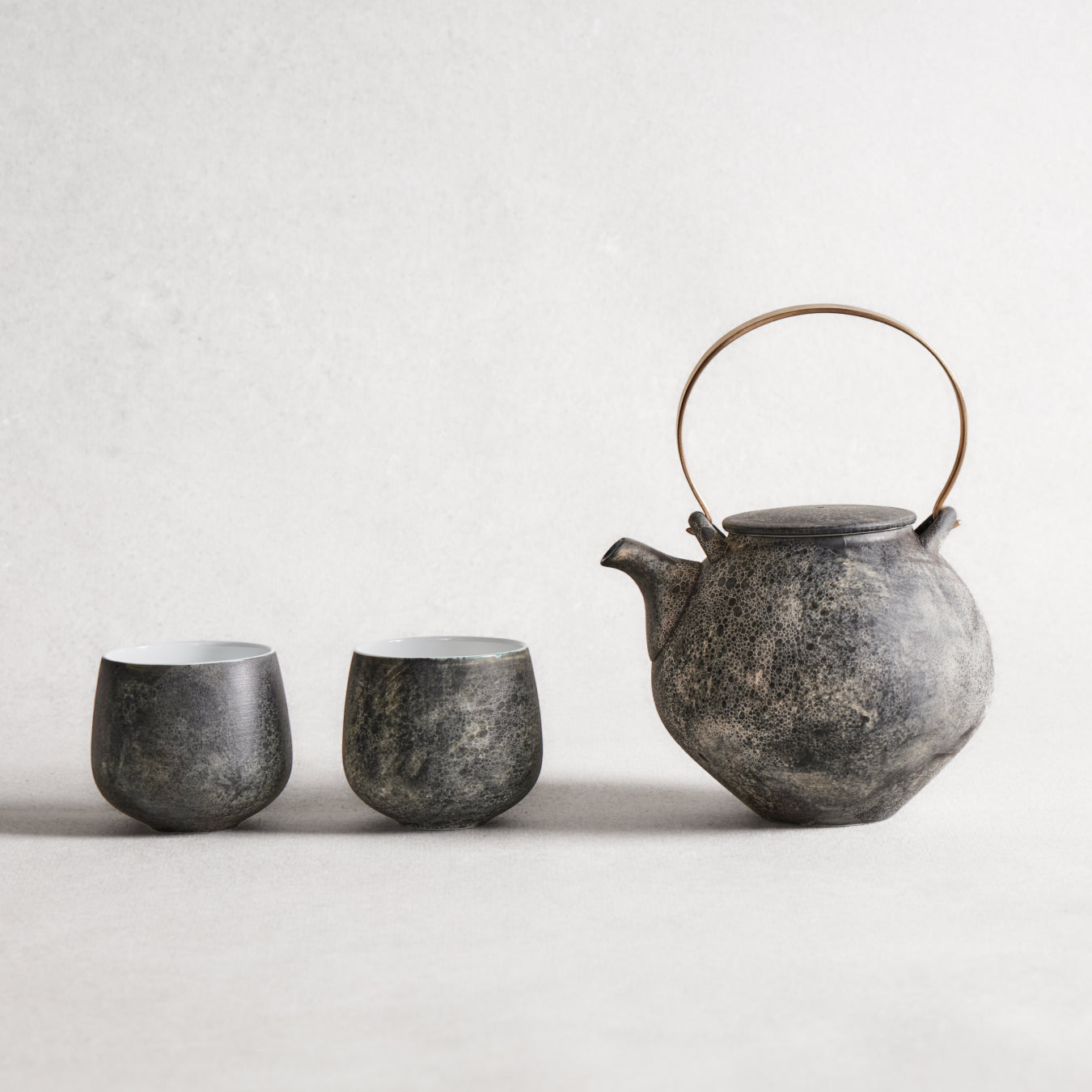 Moon Surface Dobin 3-Piece Tea Set