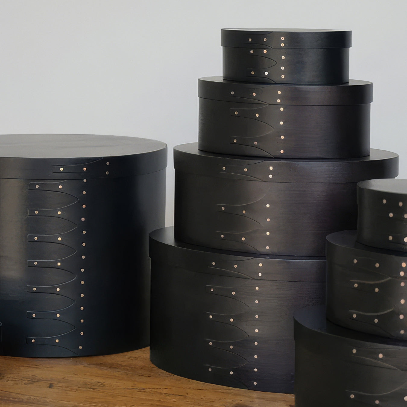 Shaker Round Box Black XL