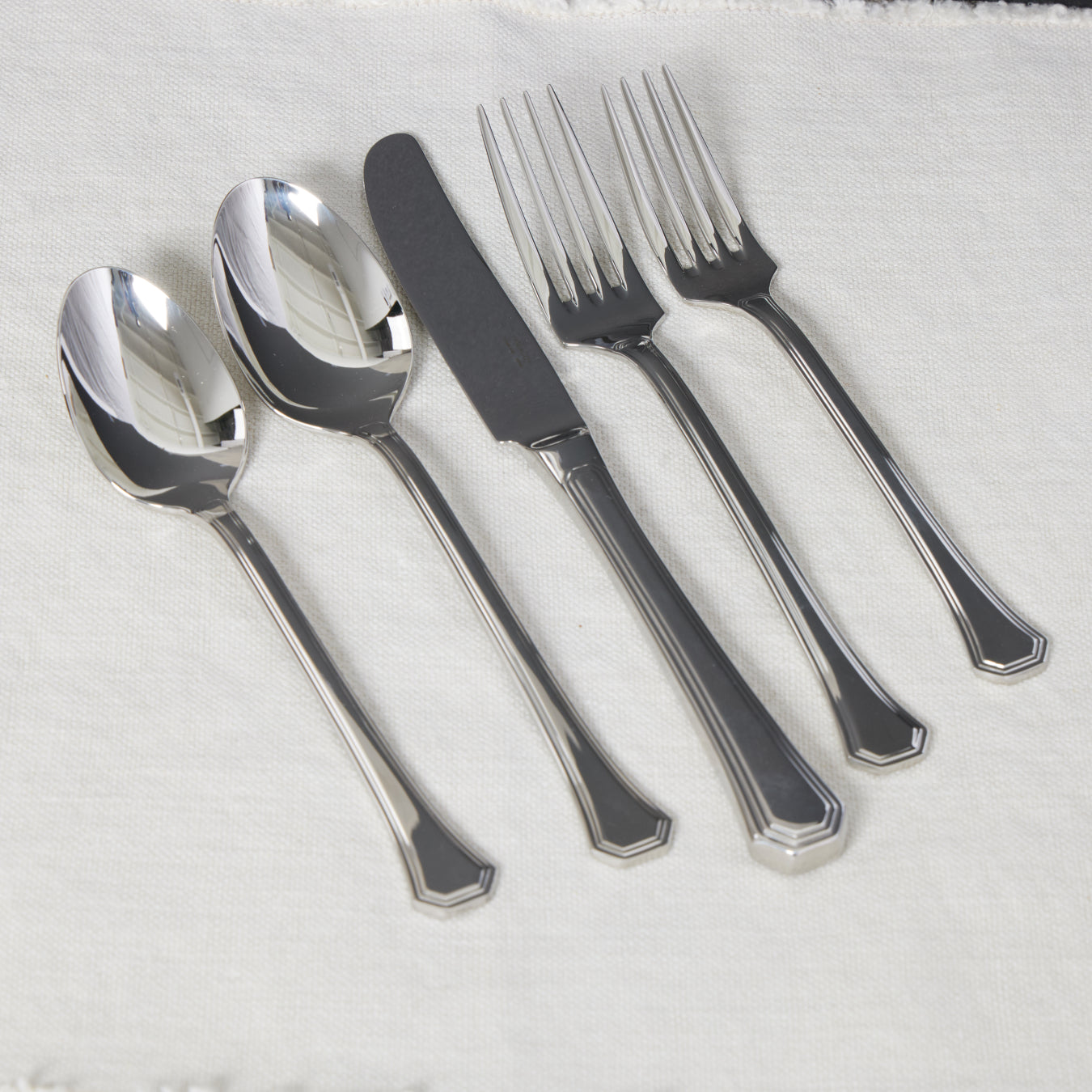Yamazaki DAKOTA BLACK Stainless Steel Flatware Set By Robert Welch - Japan - Glossy