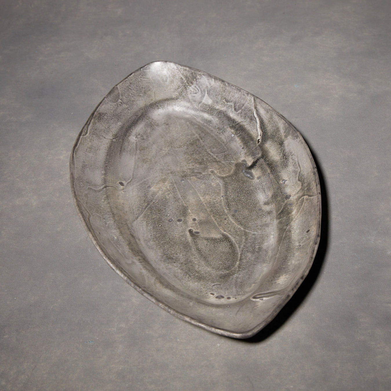 Yuko Ikeda Silver Glazed Oval Plate 01