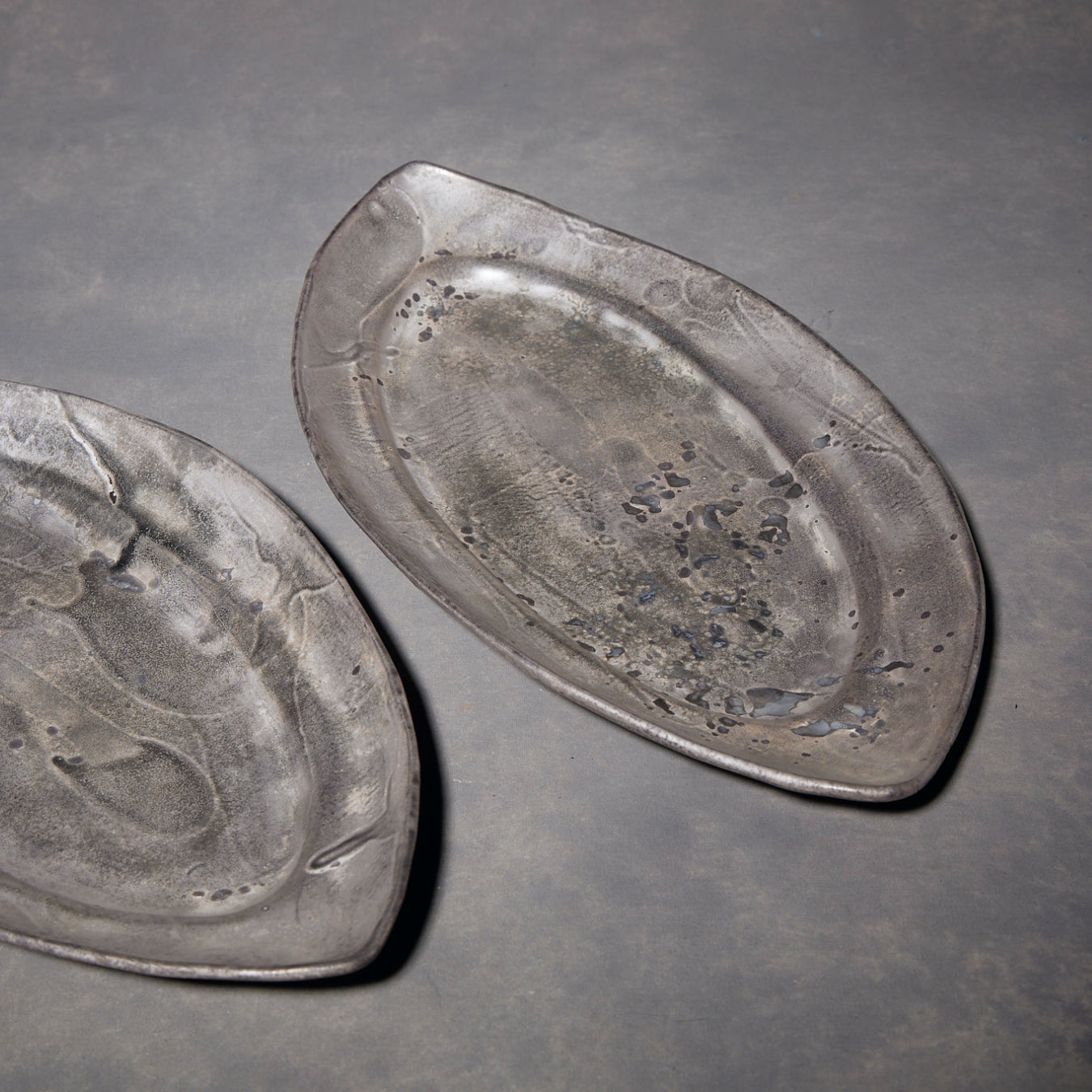 Yuko Ikeda Silver Glazed Oval Plate 02