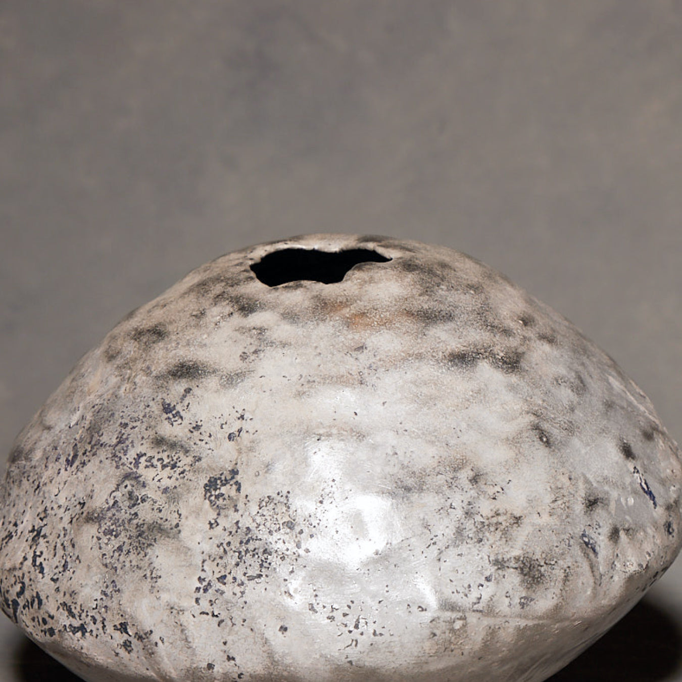 Yuko Ikeda Silver Glazed Vase 02