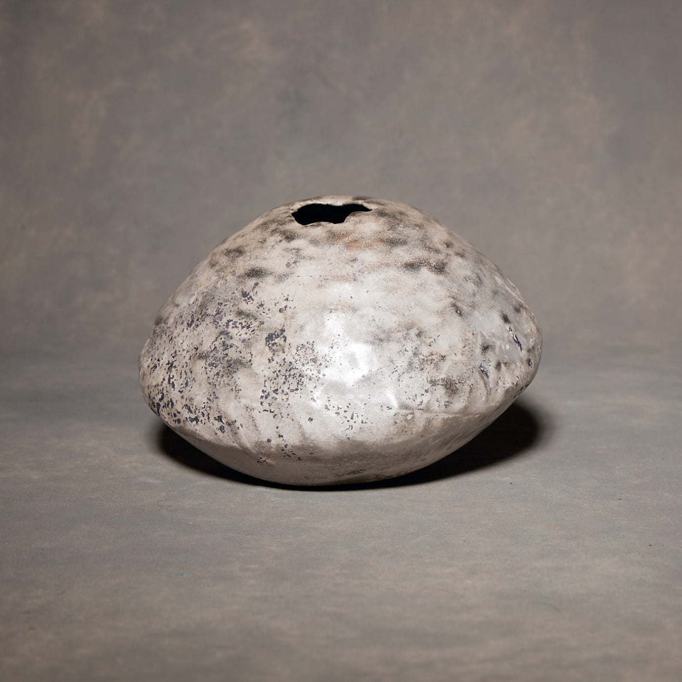 Yuko Ikeda Silver Glazed Vase 02