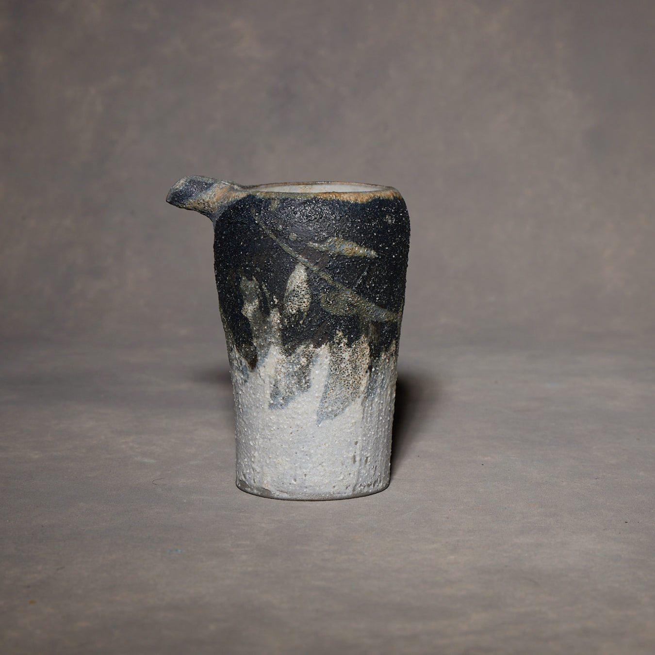 Yuko Ikeda Black & White Katakuchi