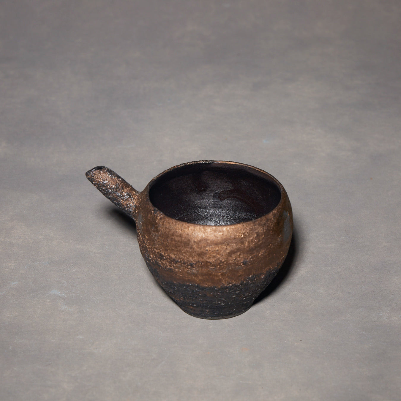 Yuko Ikeda Bronze Round Katakuchi