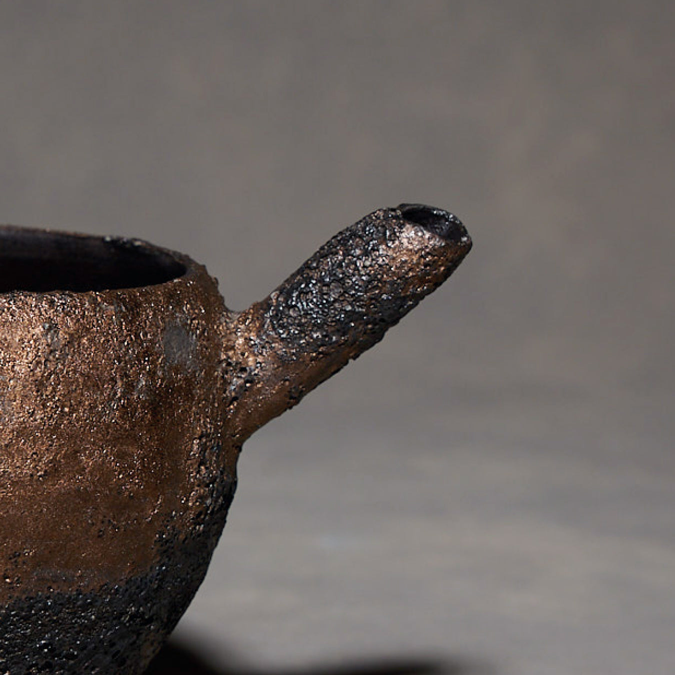 Yuko Ikeda Bronze Round Katakuchi