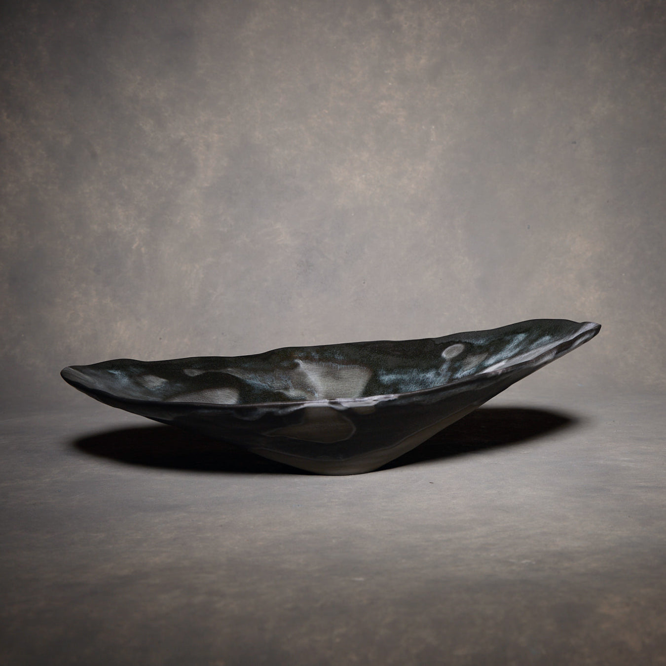 Yuko Ikeda Large Oval Bowl Black & White