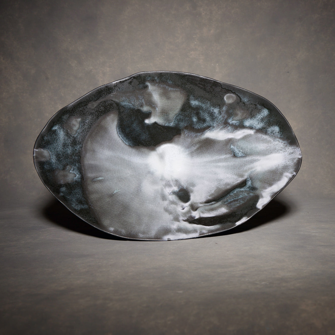 Yuko Ikeda Large Oval Bowl Black & White