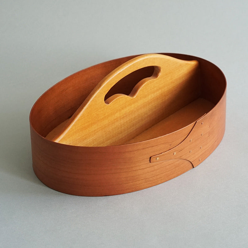Shaker Oval Carrier Tray