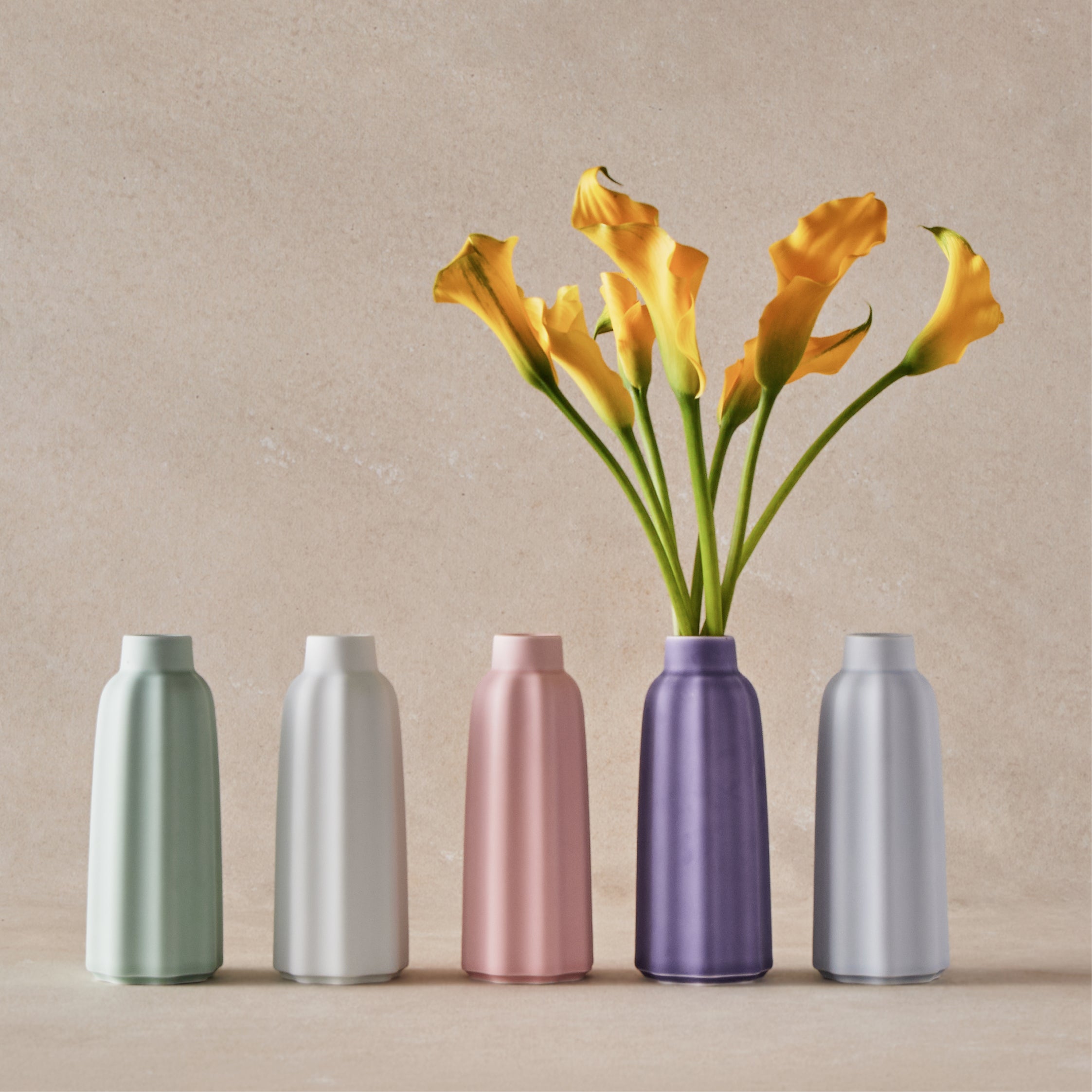 The U.S. Debut of CFCL × Hataman Touen: Porcelain Pottery