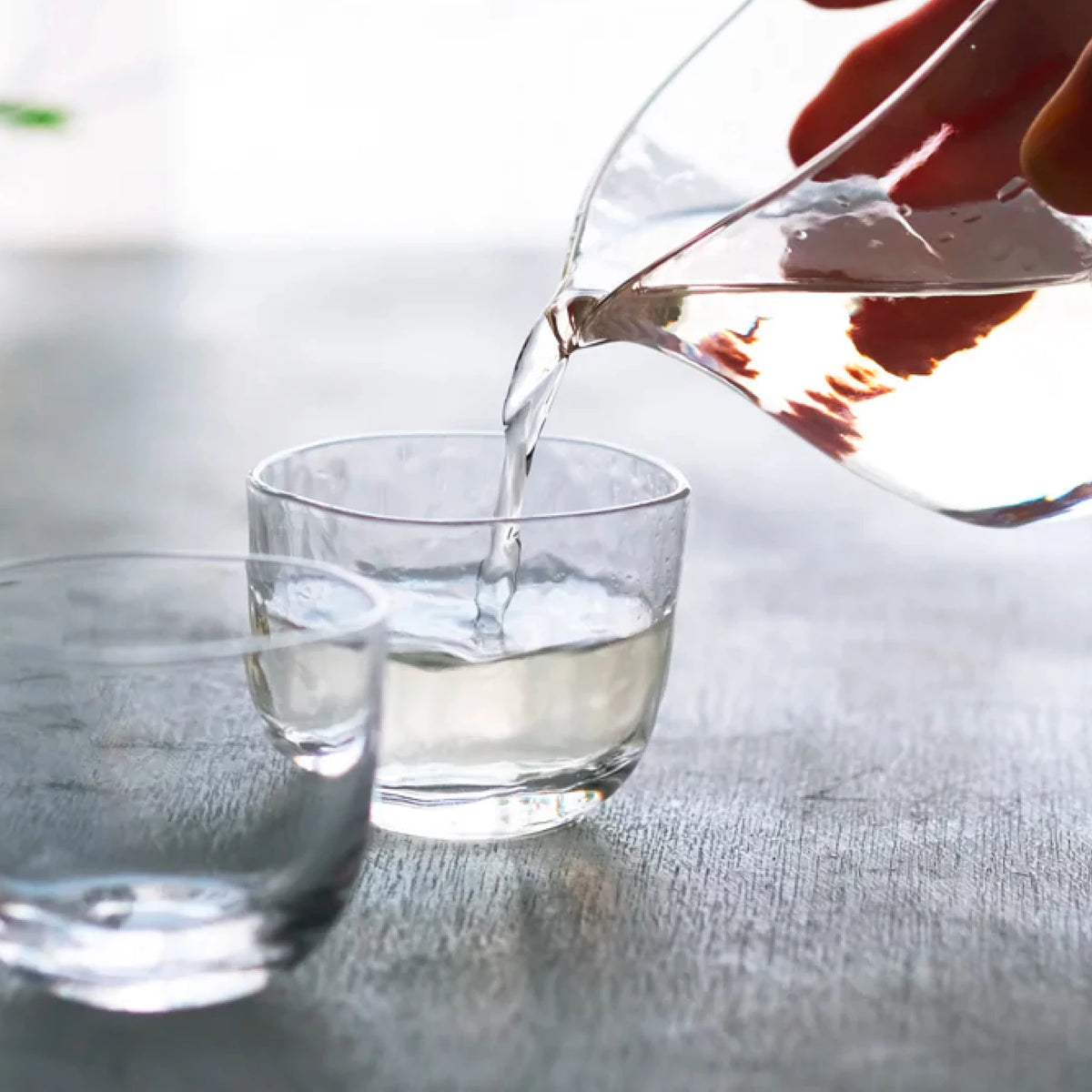 SAKE SET: CUPS & BOTTLE