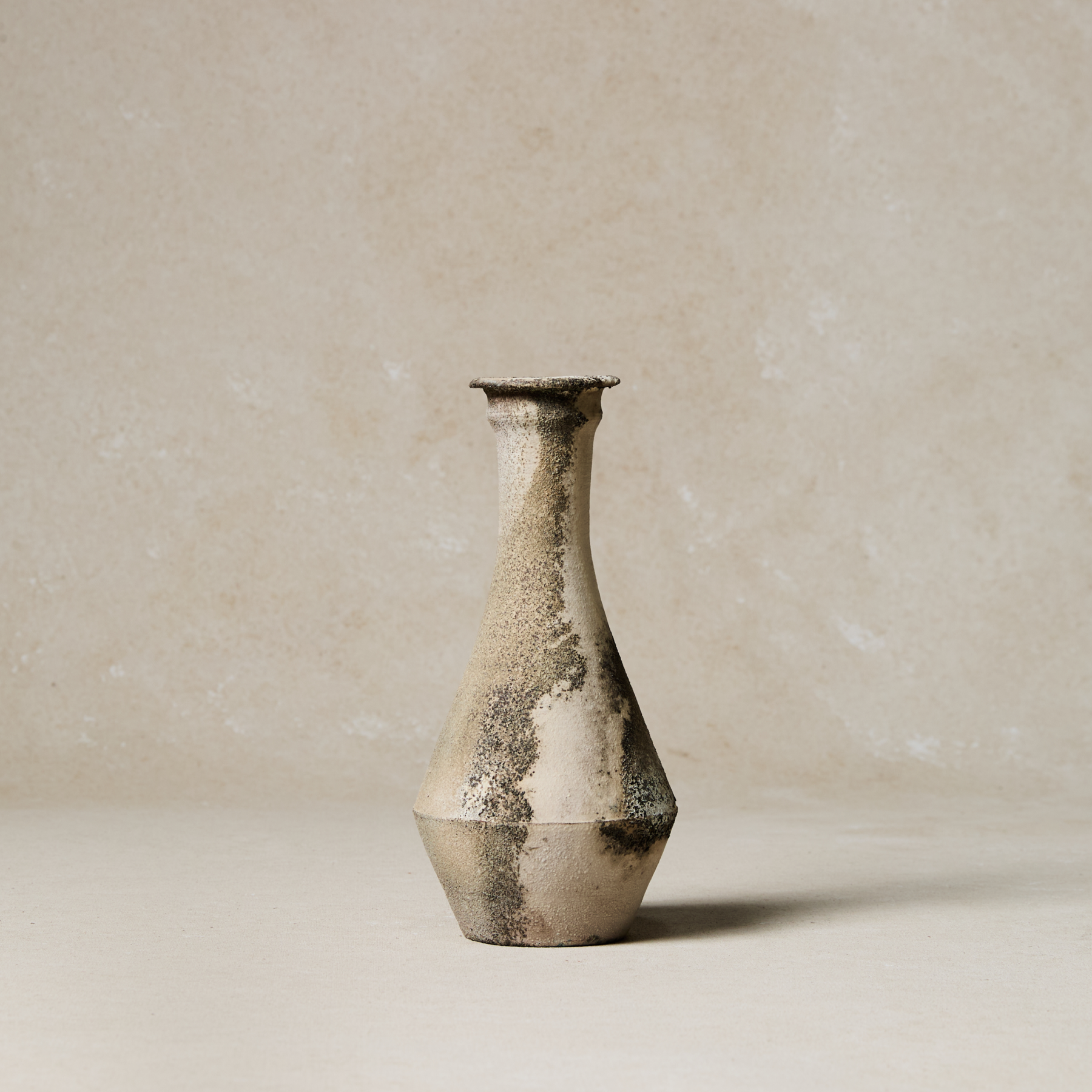 Etsuji Noguchi Rusty White Vase
