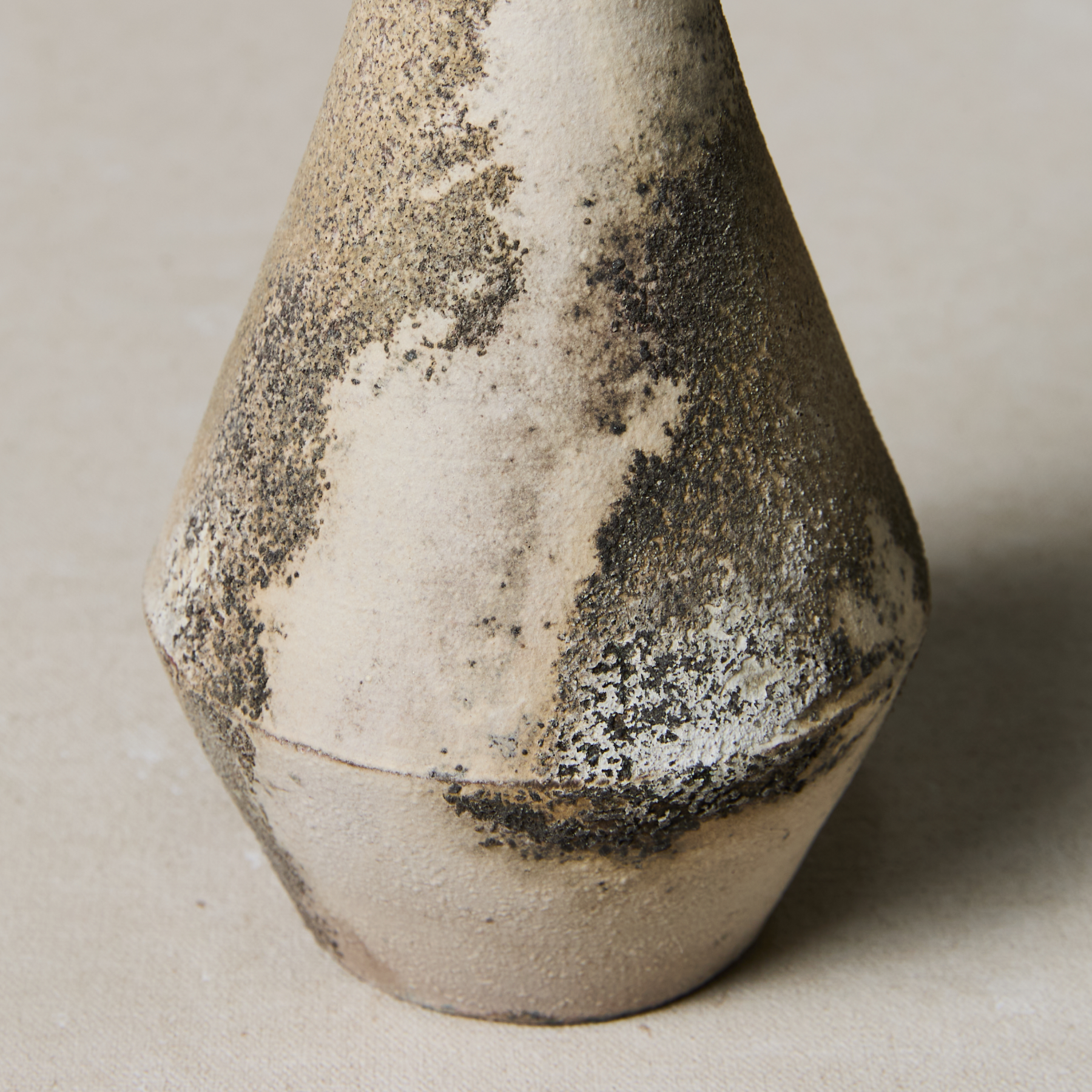 Etsuji Noguchi Rusty White Vase