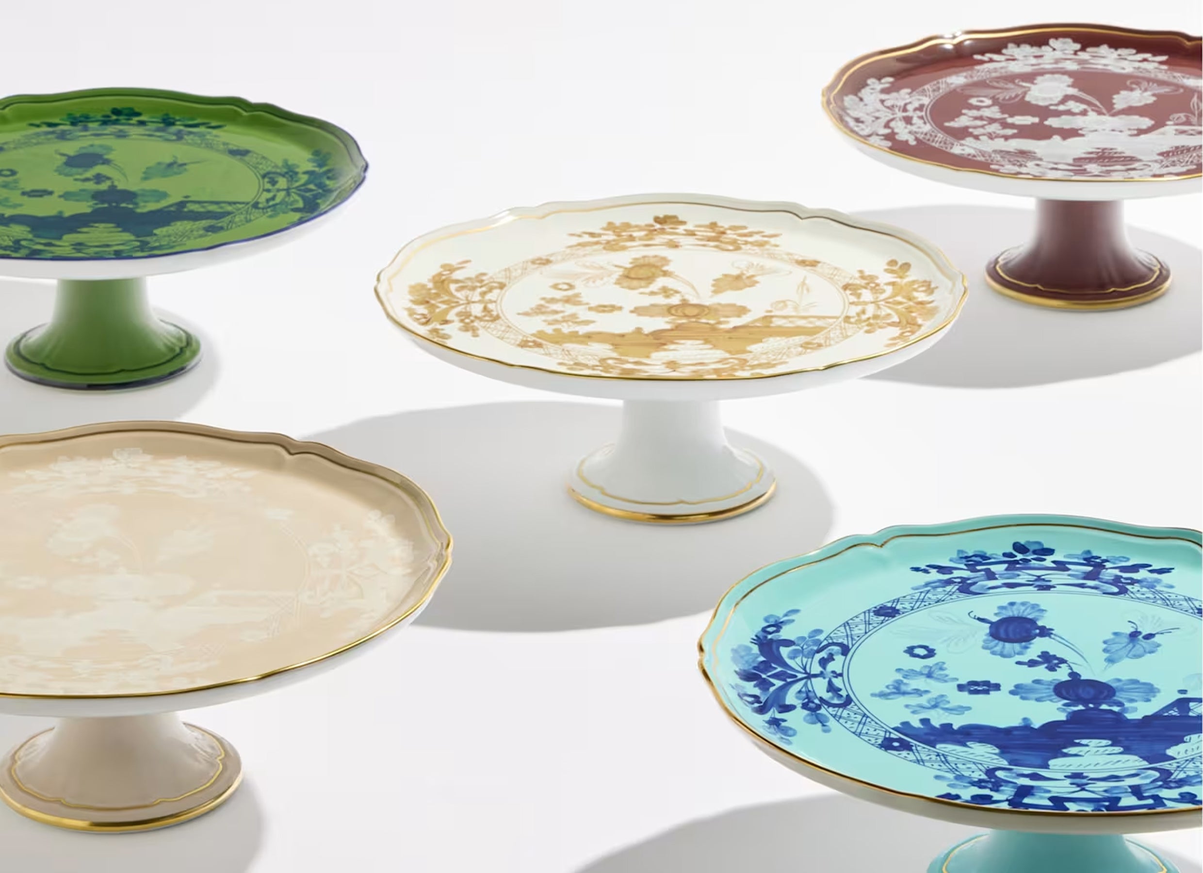 Oriente Italiano Meringa Cake Stand