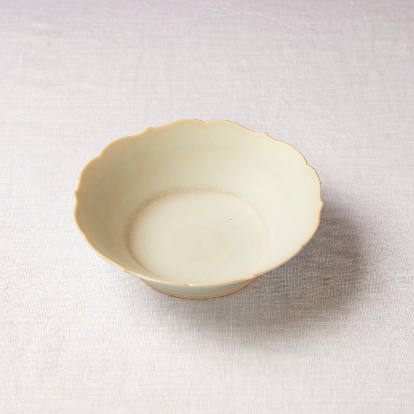 Edge Flower Bowl 16 (Mist)