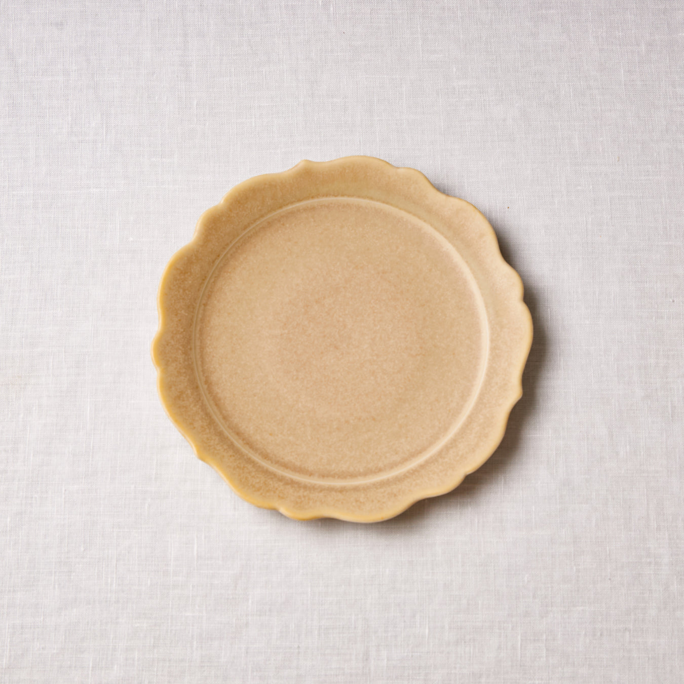 Edge Flower Plate 15 (Sand)