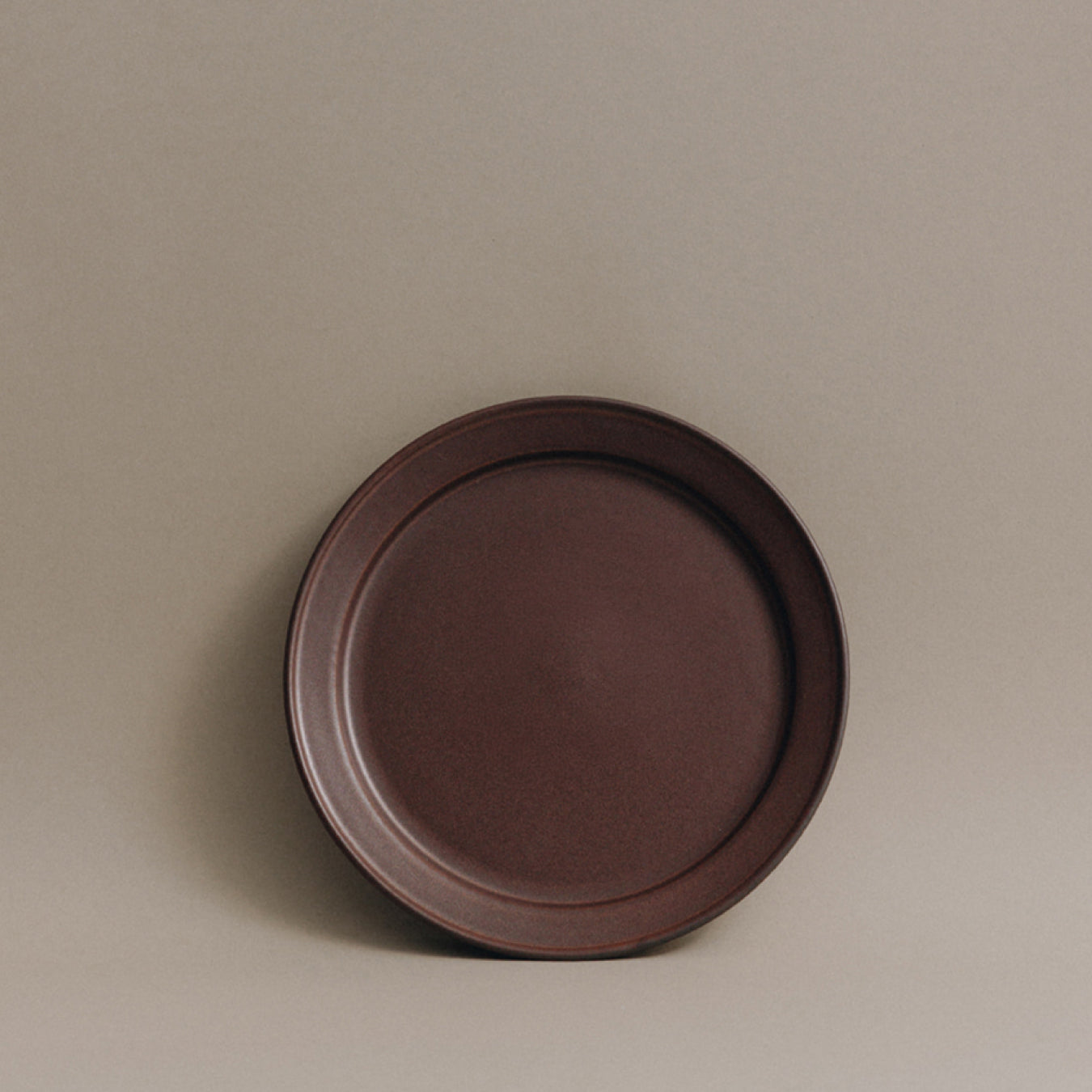 Forma Narrow Rim Plate M