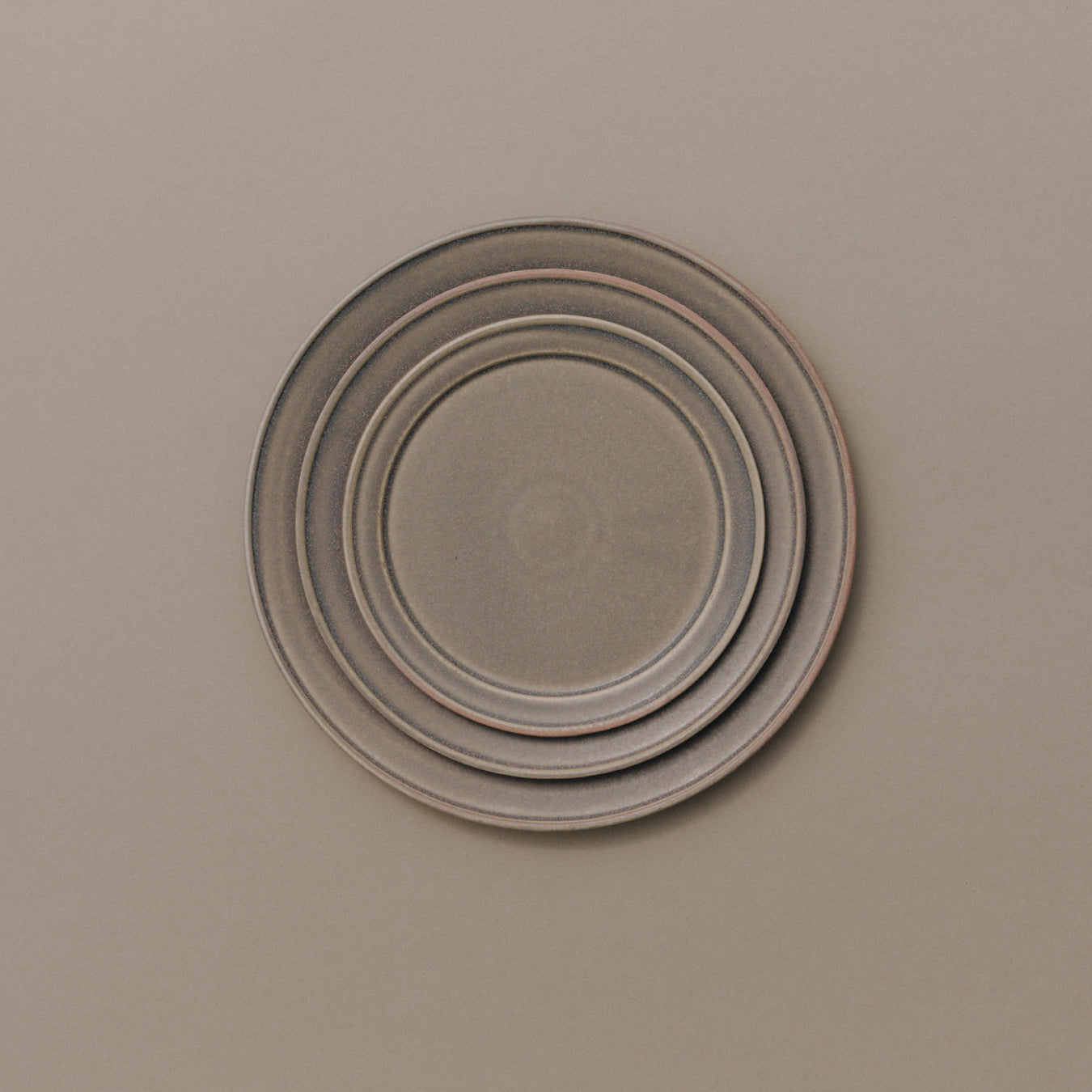 Forma Narrow Rim Plate M