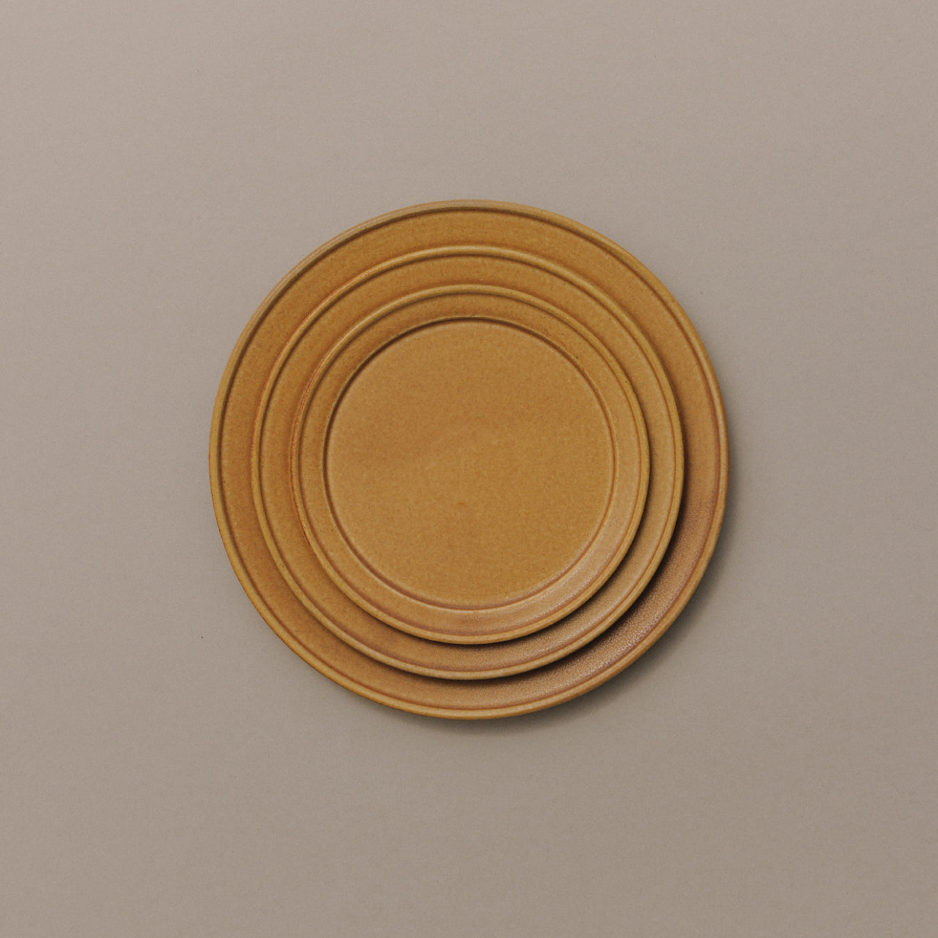 Forma Narrow Rim Plate M