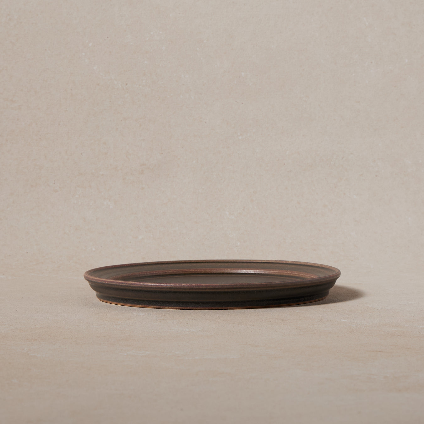 Forma Narrow Rim Plate M