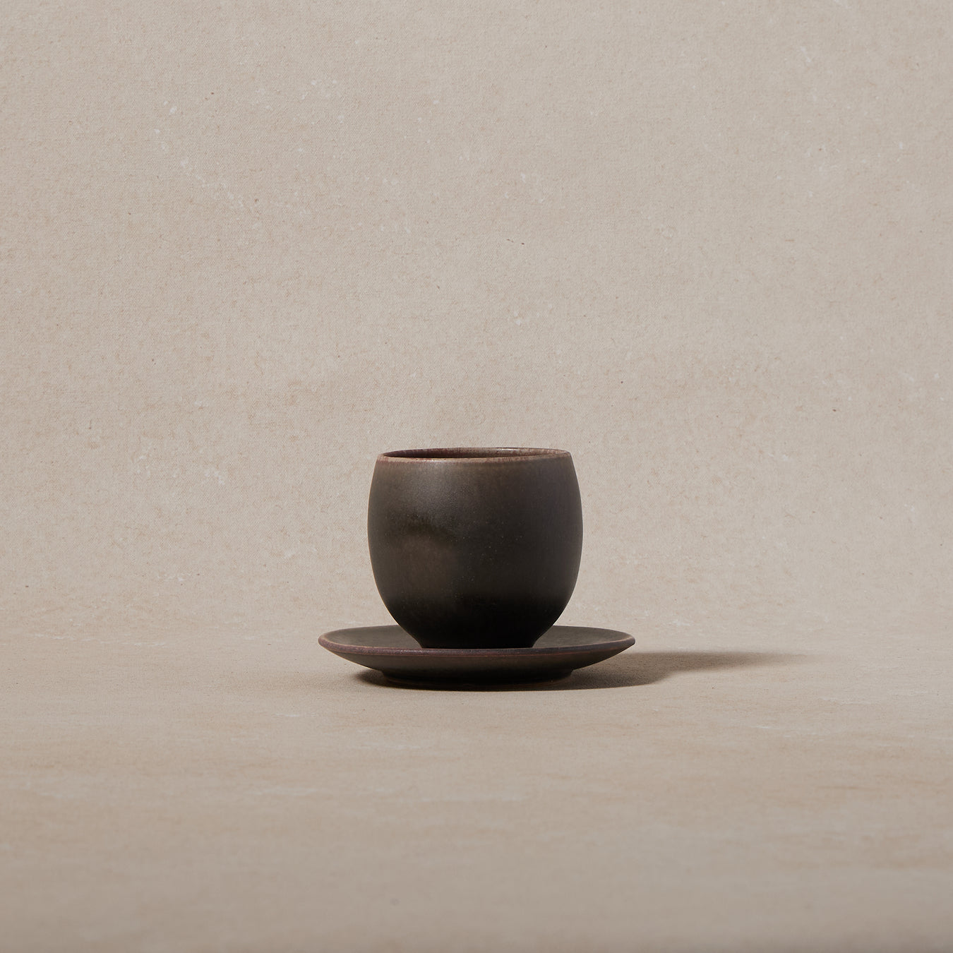 Forma U Cup & Saucer
