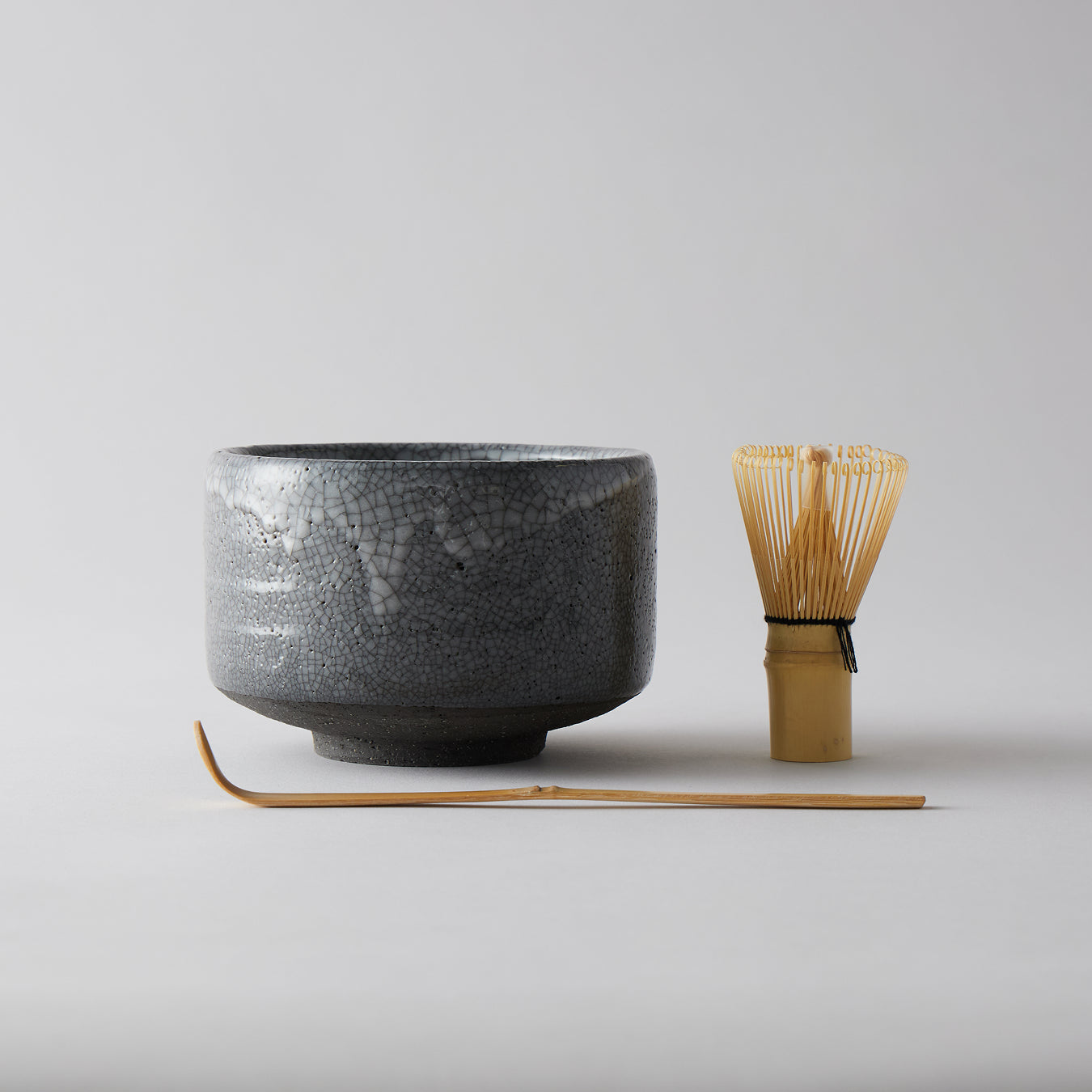 Matcha Bowl Set – Straight-Sided Charcoal Crackle Glaze
