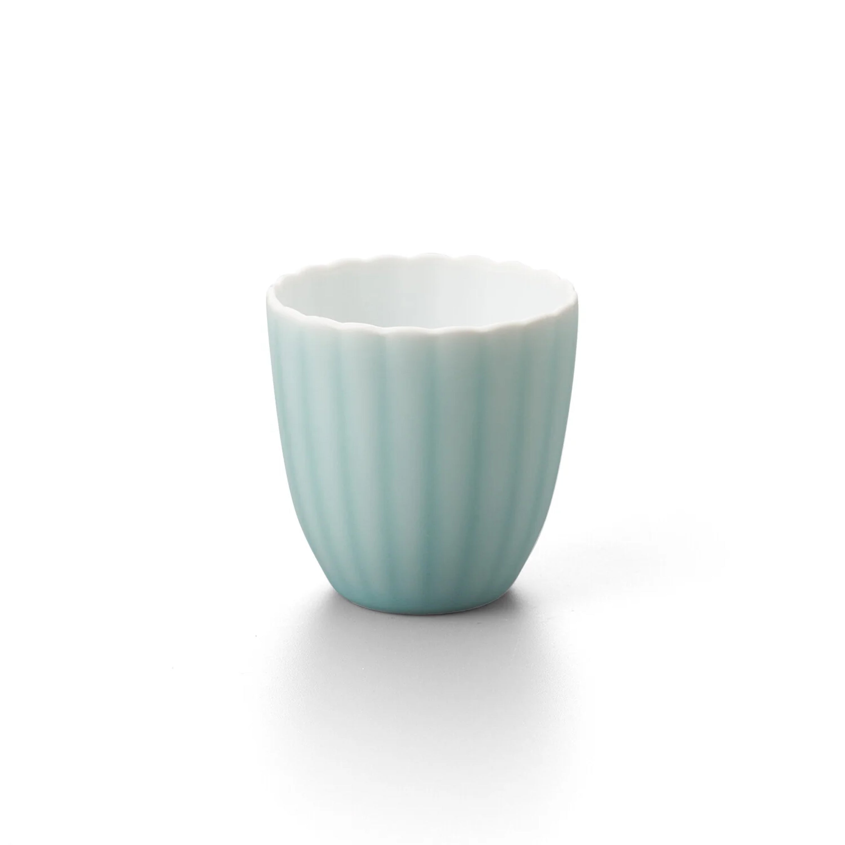 Moist Celadon Kikuwari Teacup (S)