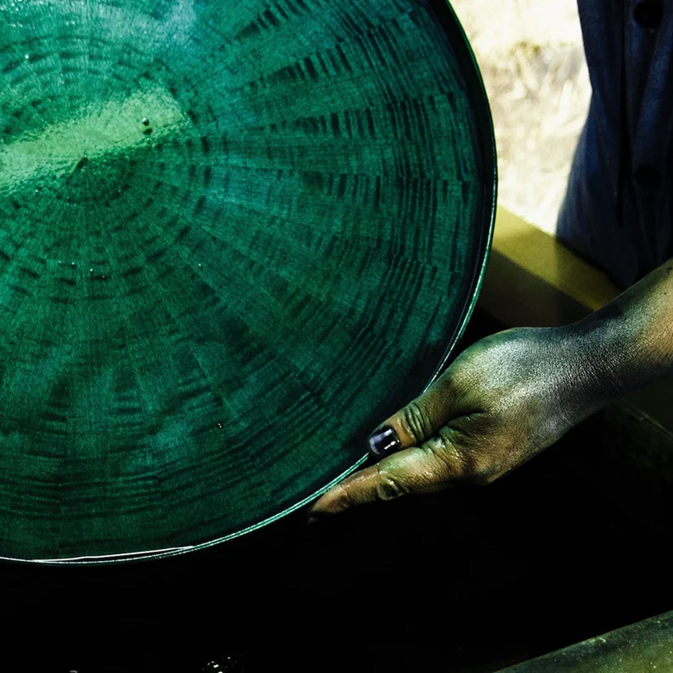 Mori Kougei Round Rays Wood Tray 17" - Indigo Dyed