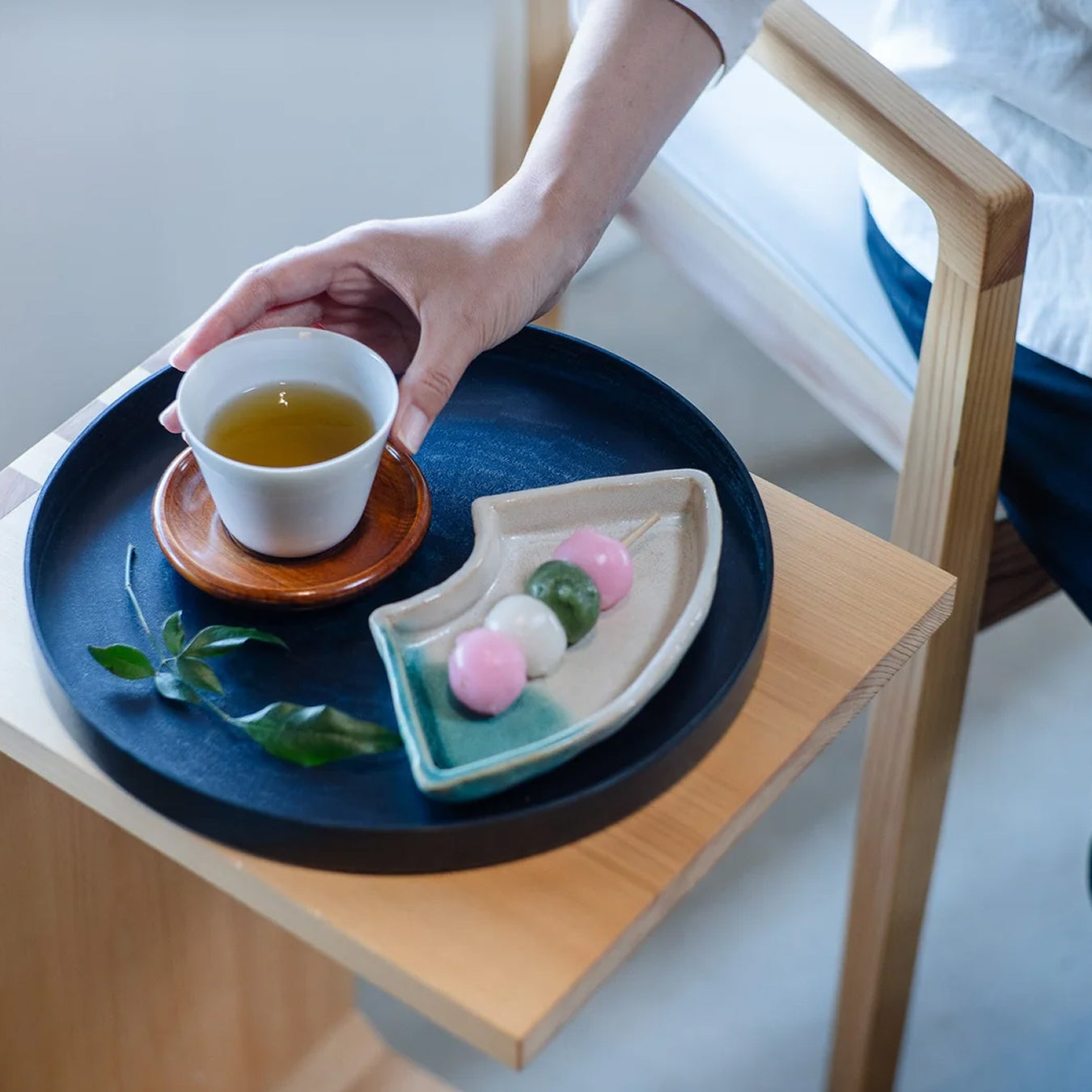 Mori Kougei Round Rays Wood Tray 11" - Indigo Dyed