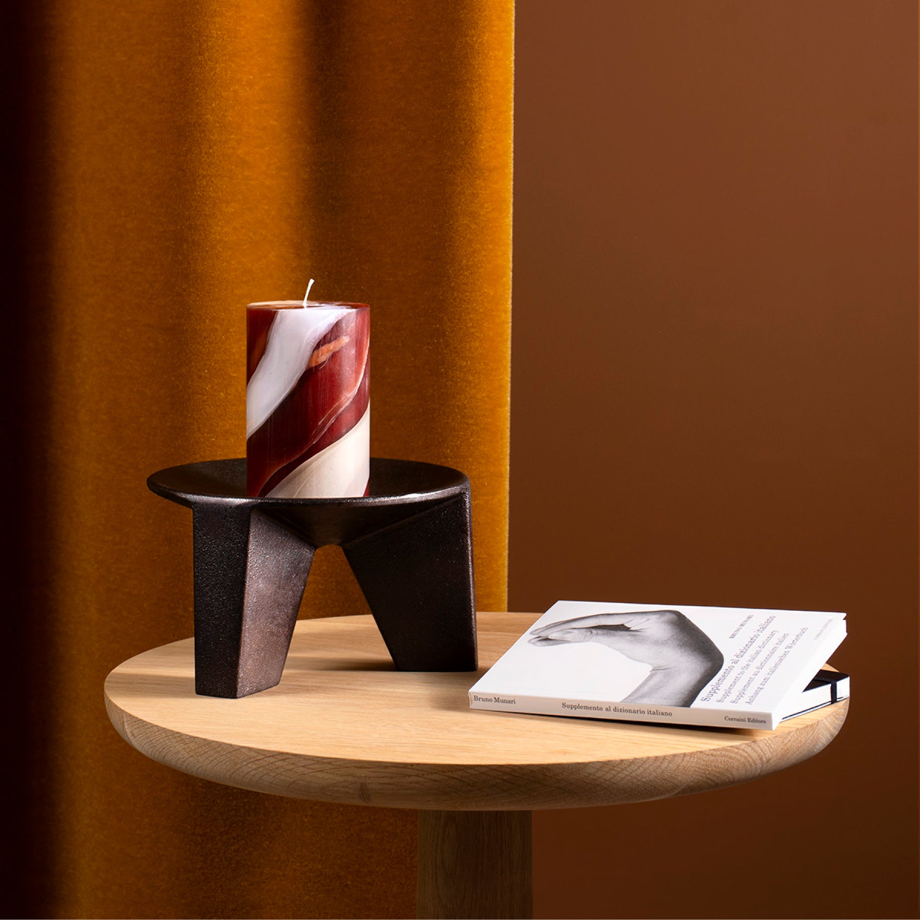 Anker Candle Holder