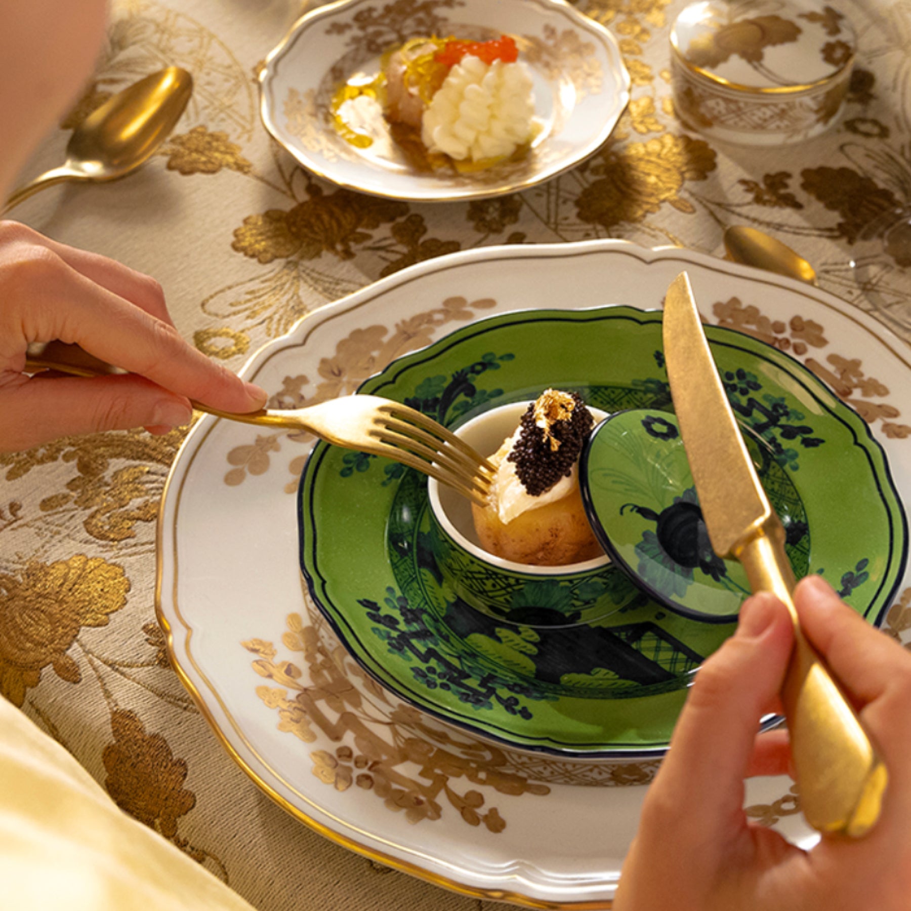 Oriente Italiano Aurum Dinnerware Collection