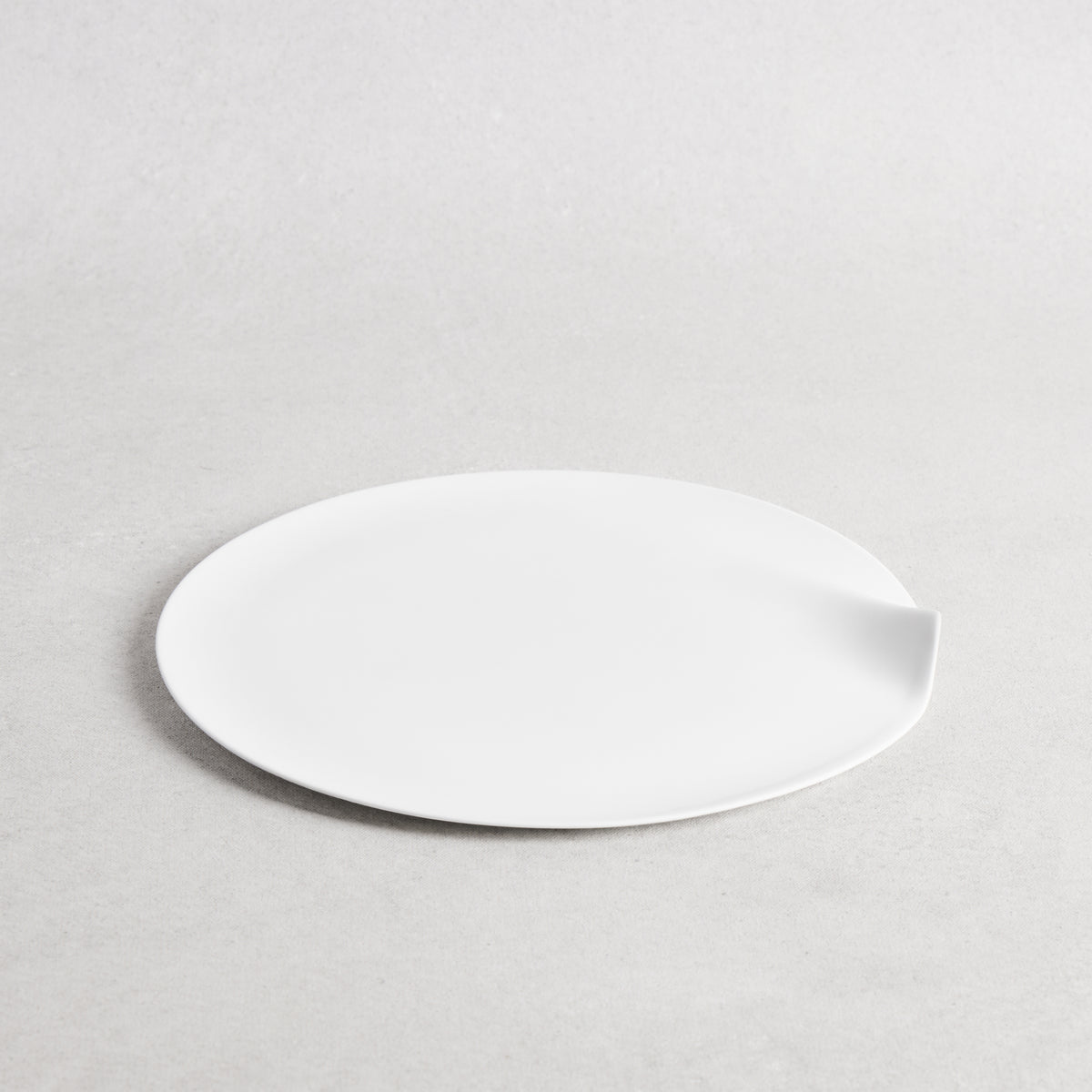 Blasted White Kataagari Plate 10"
