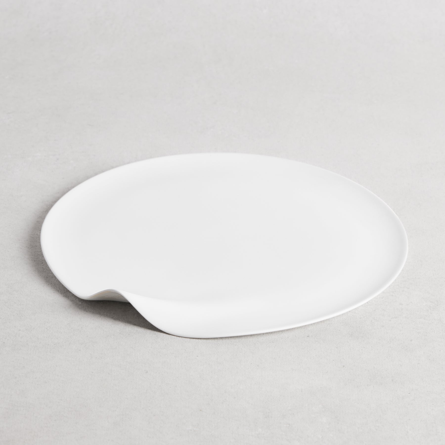Blasted White Kataagari Plate 9.8"